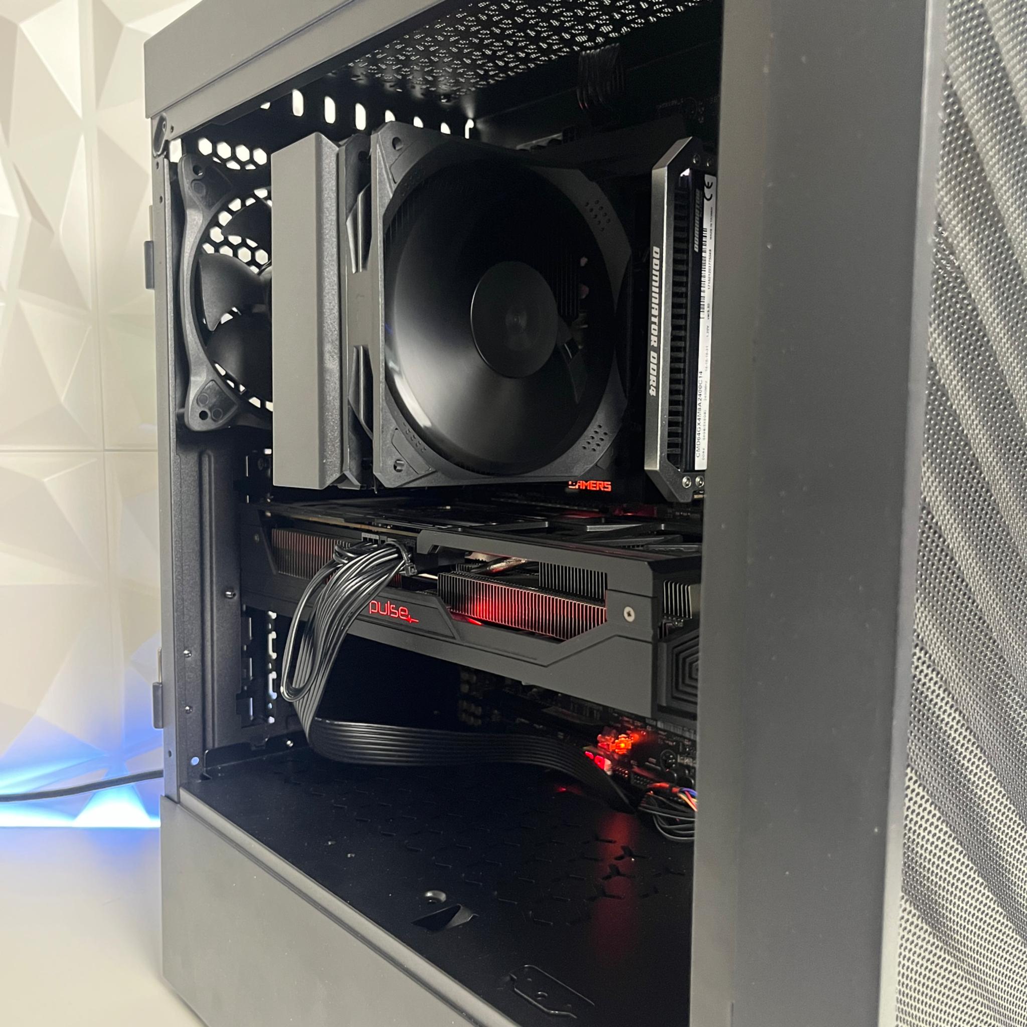 ⚫️⚫️ | i7 6850K + RX Vega 56 8GB | 16GB | WiFi & BT INCLUDED