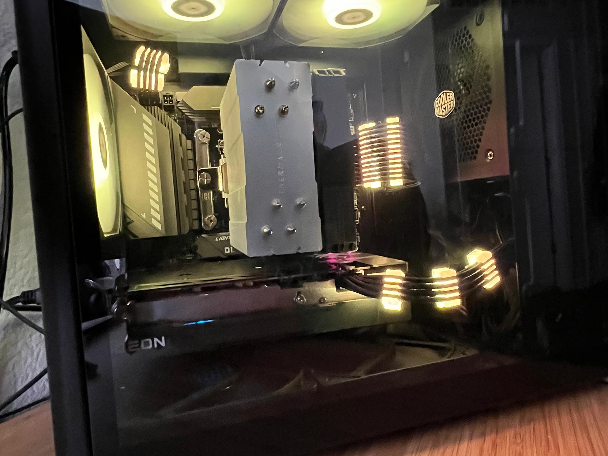 Stealthy Banger v2 - i5 11400F & RX6600 1080P/1440P