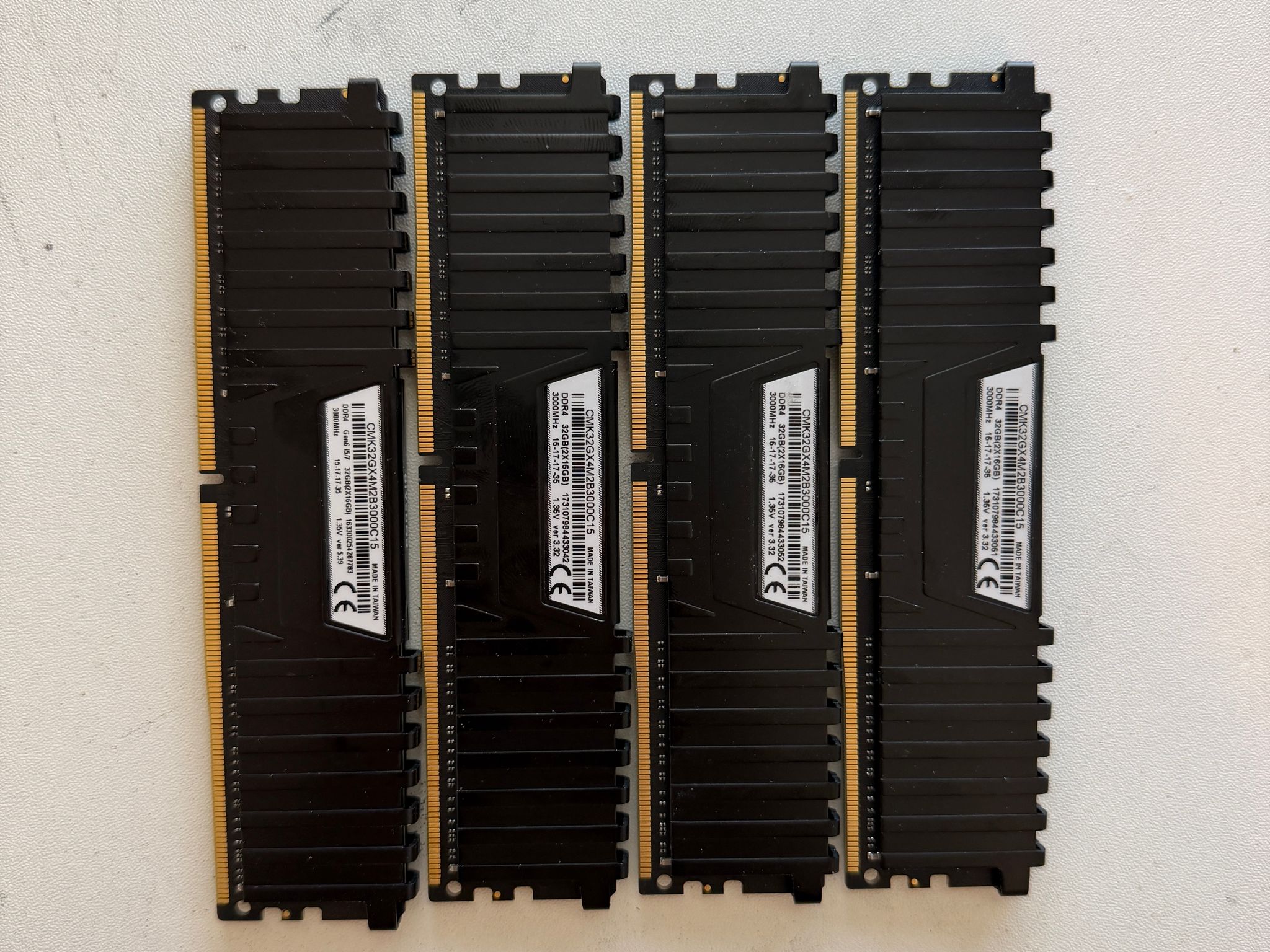 Corsair Vengeance LPX 64GB (4x16GB) DDR4 3000MHz CL15 RAM