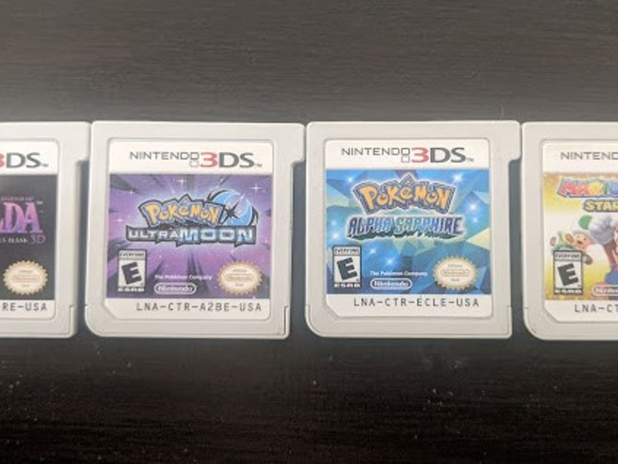 Nintendo 3DS XL, The year of Luigi 30th anniversary, 5 games + Essentials Pack 