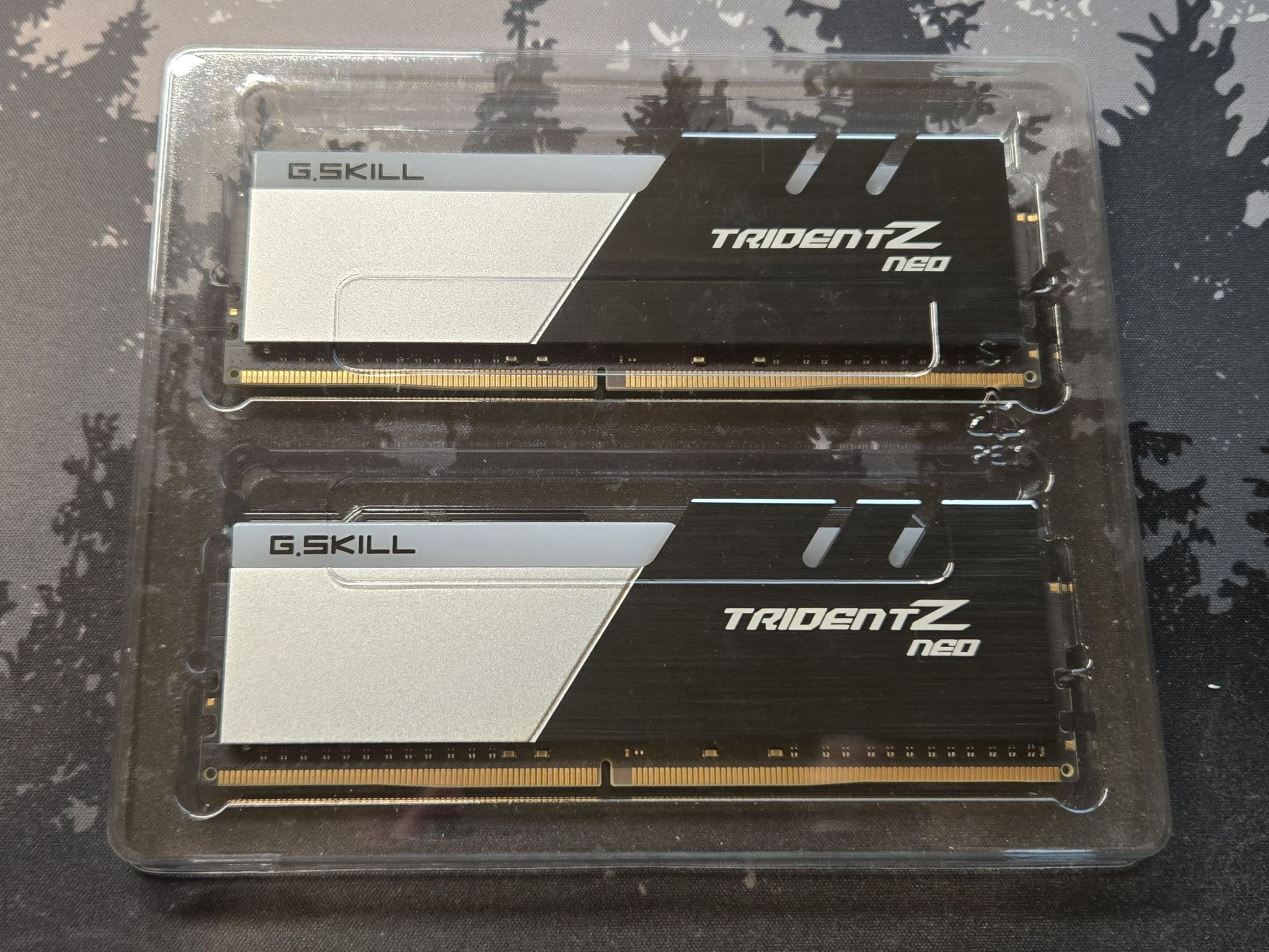 G.Skill Trident Z Neo 32 GB (2 x 16 GB) (DDR4-3600 CL16)