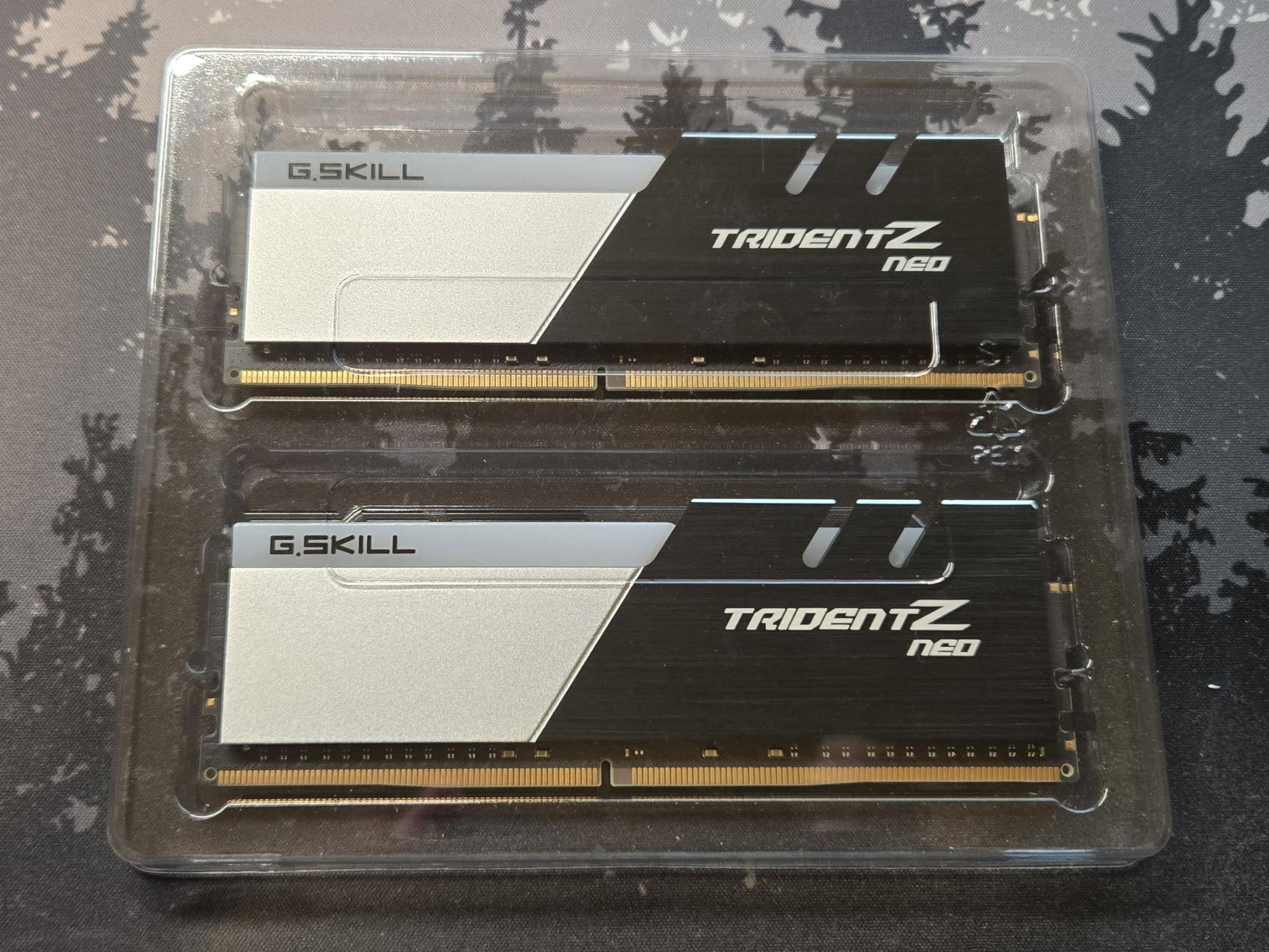 G.Skill Trident Z Neo 32 GB (2 x 16 GB) (DDR4-3600 CL16)