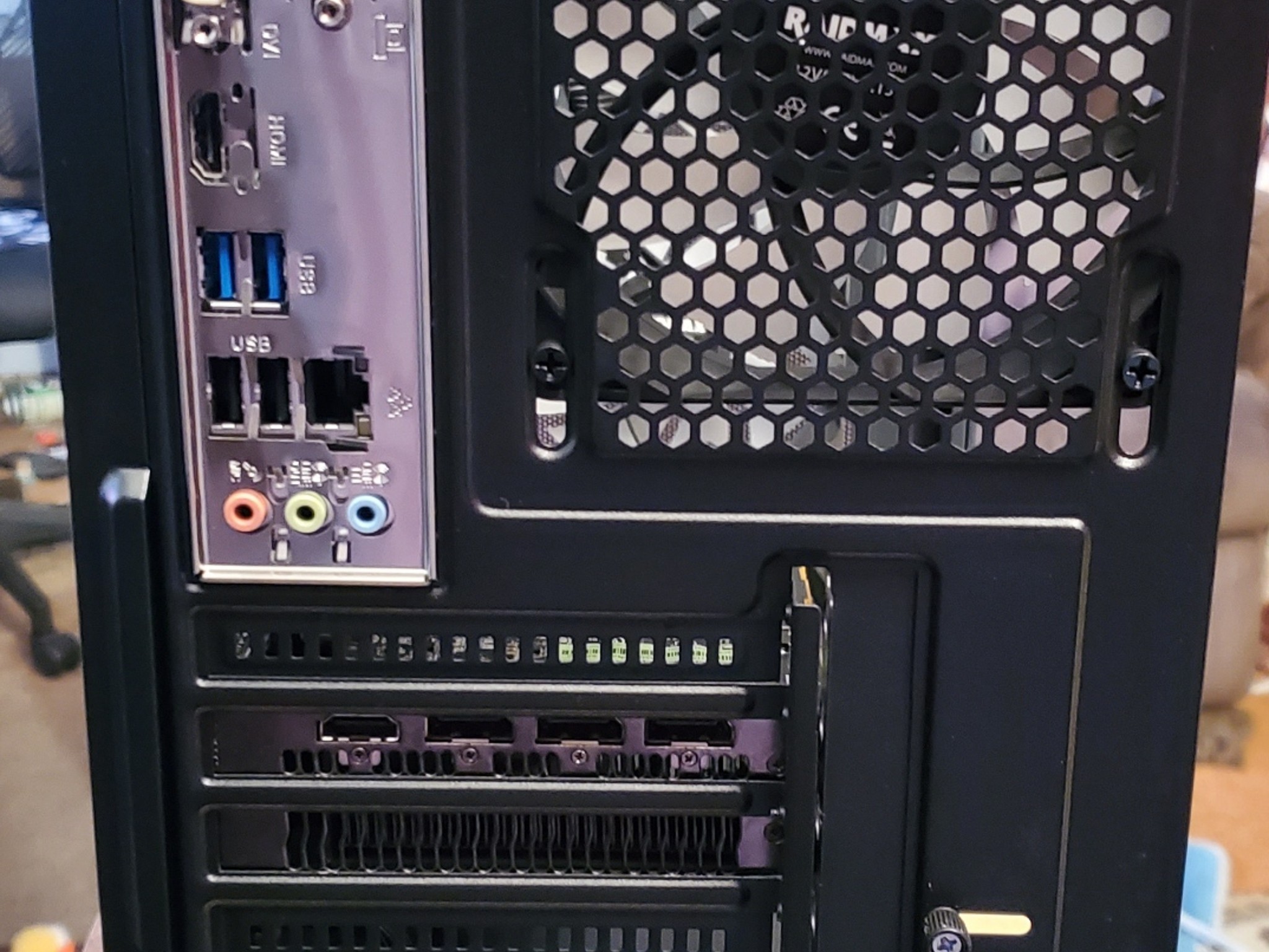 AMD FX-8320e X AMD R9 Fury Nano