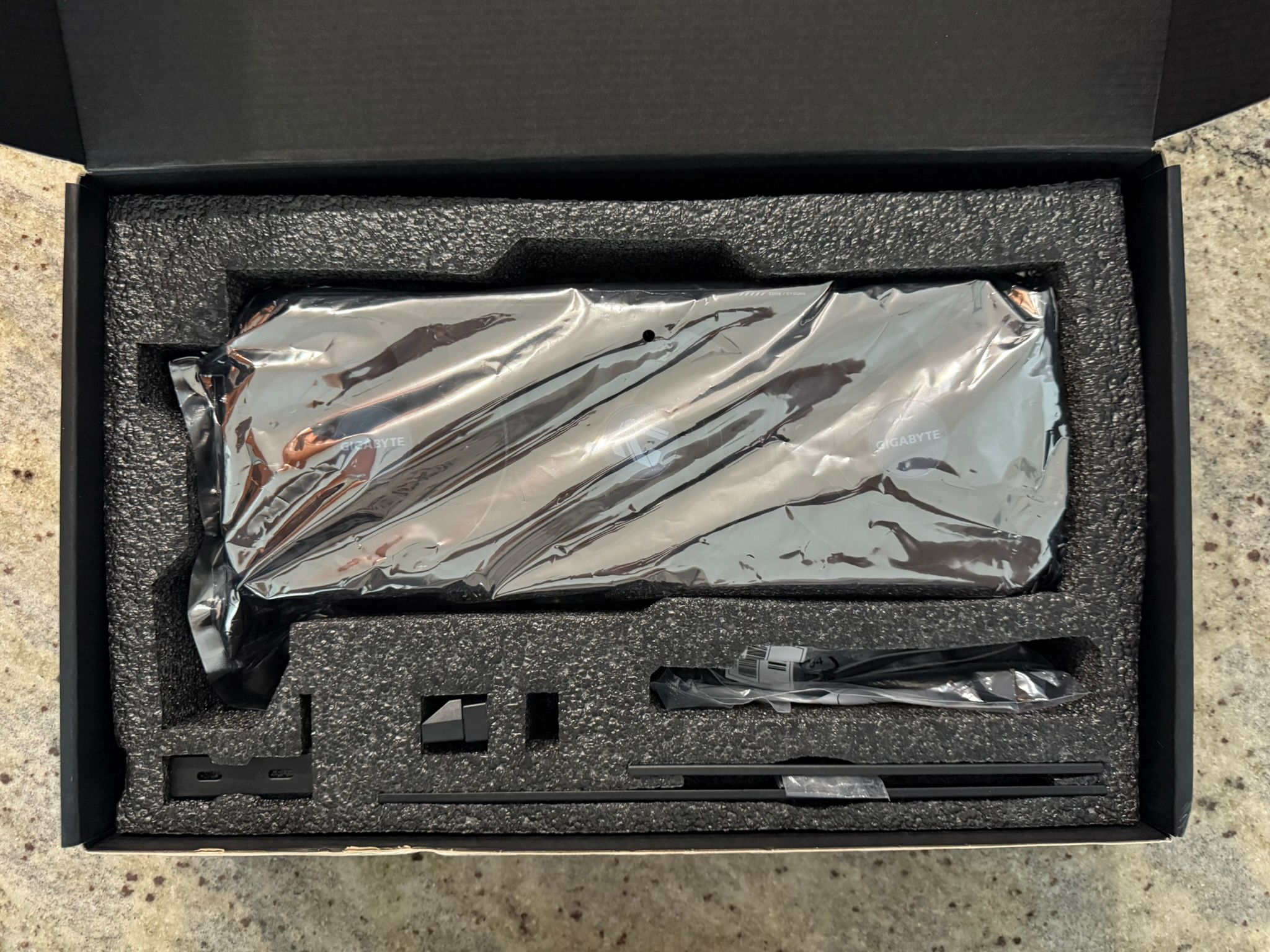 Gigabyte Geforce RTX 5070 Ti Gaming OC 16GB GDDR7 Graphics Card
