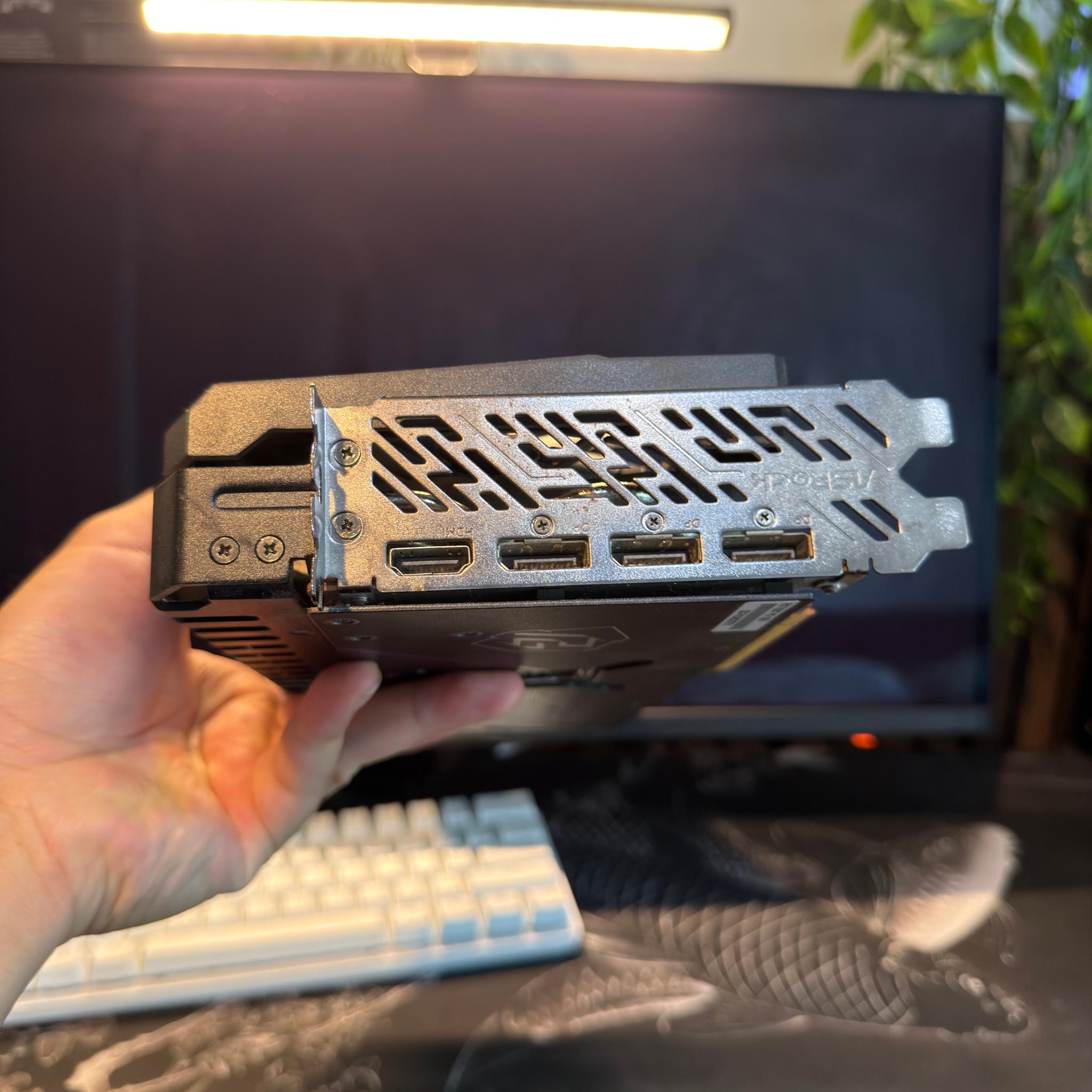 ASRock Phantom Gaming OC Radeon RX 7700 XT