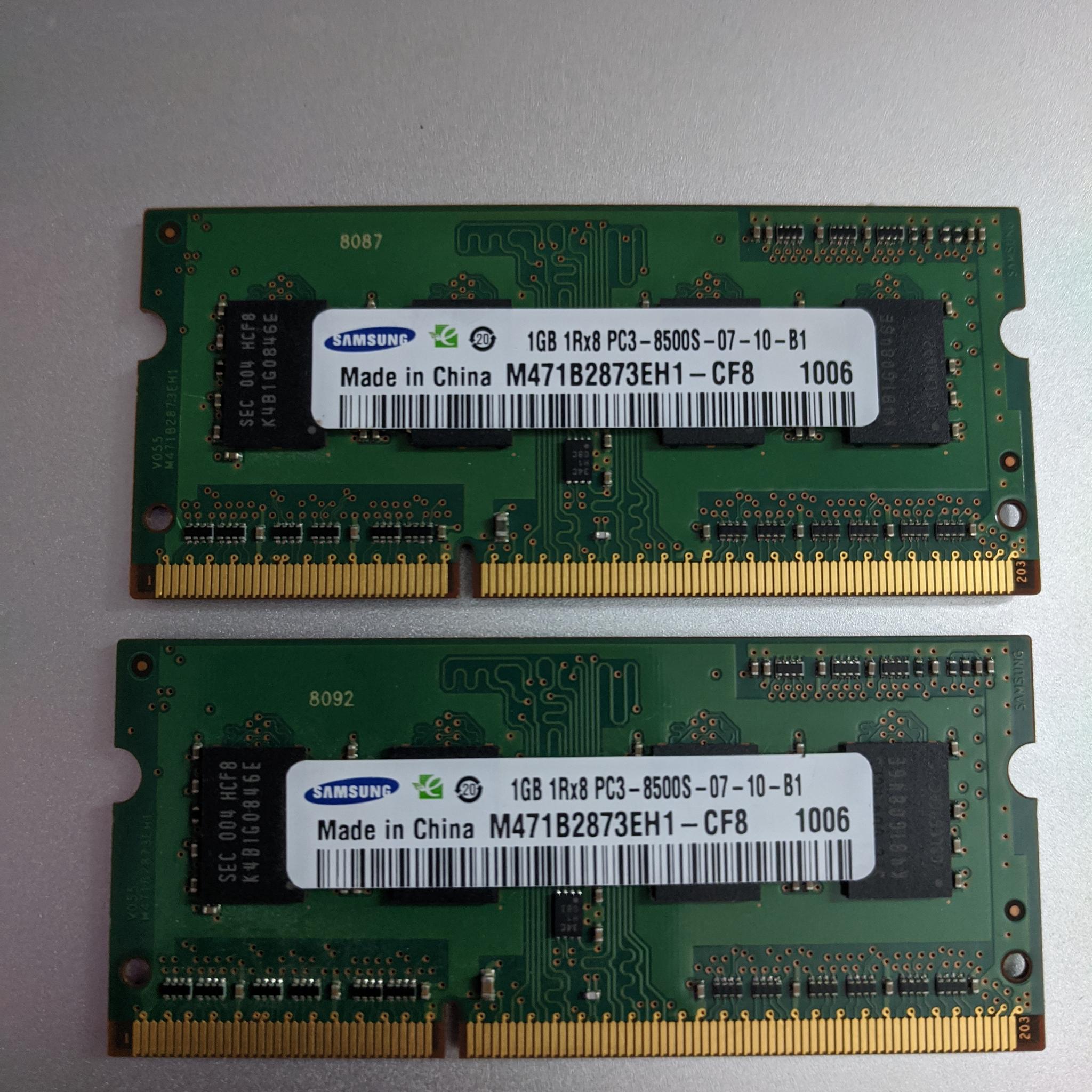 2X Samsung 1GB Sticks of DDR3 RAM (SO-DIMM) 1066MHz