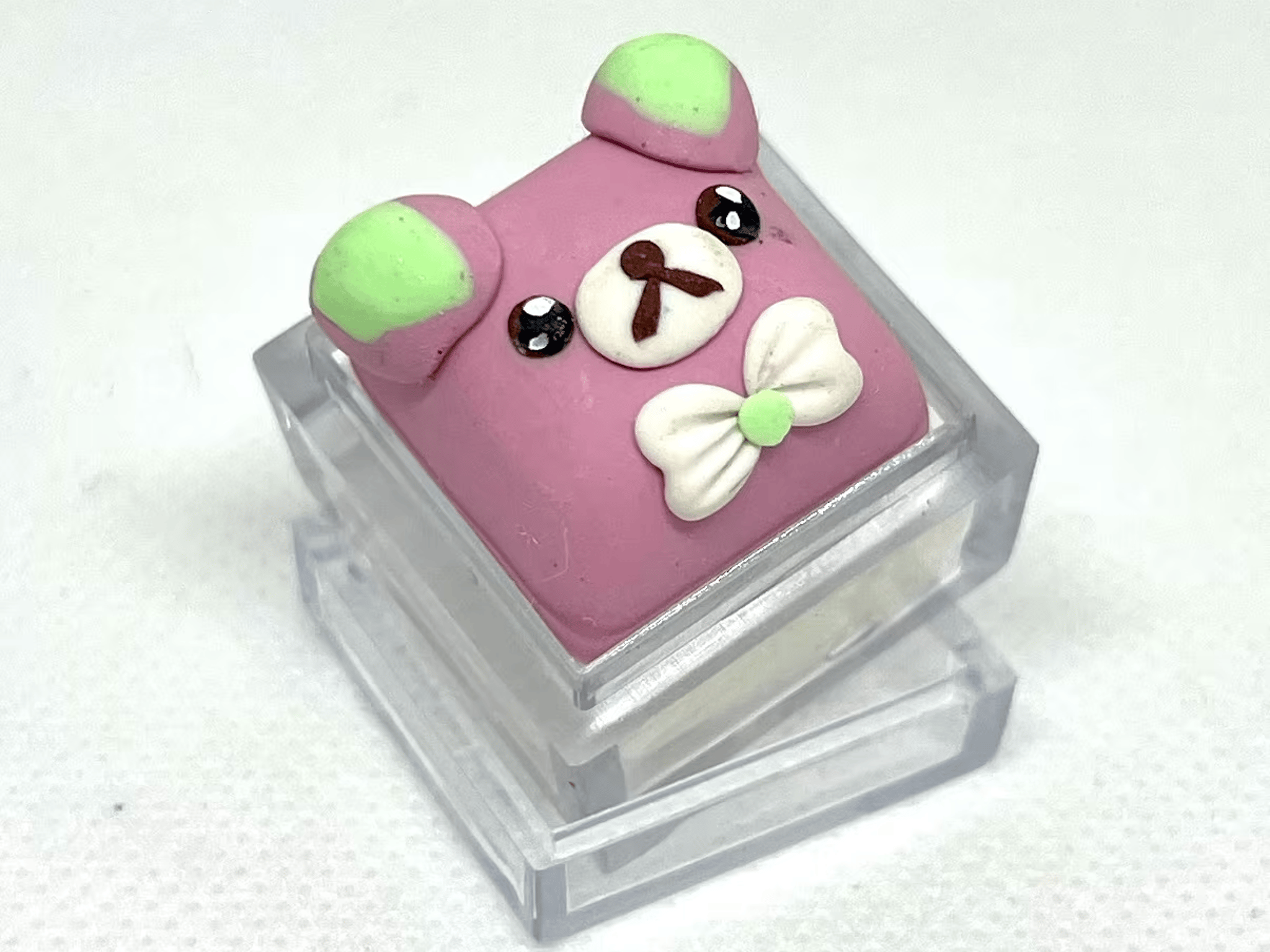 DOLLAR KEYCAPS!! *Love Bear*