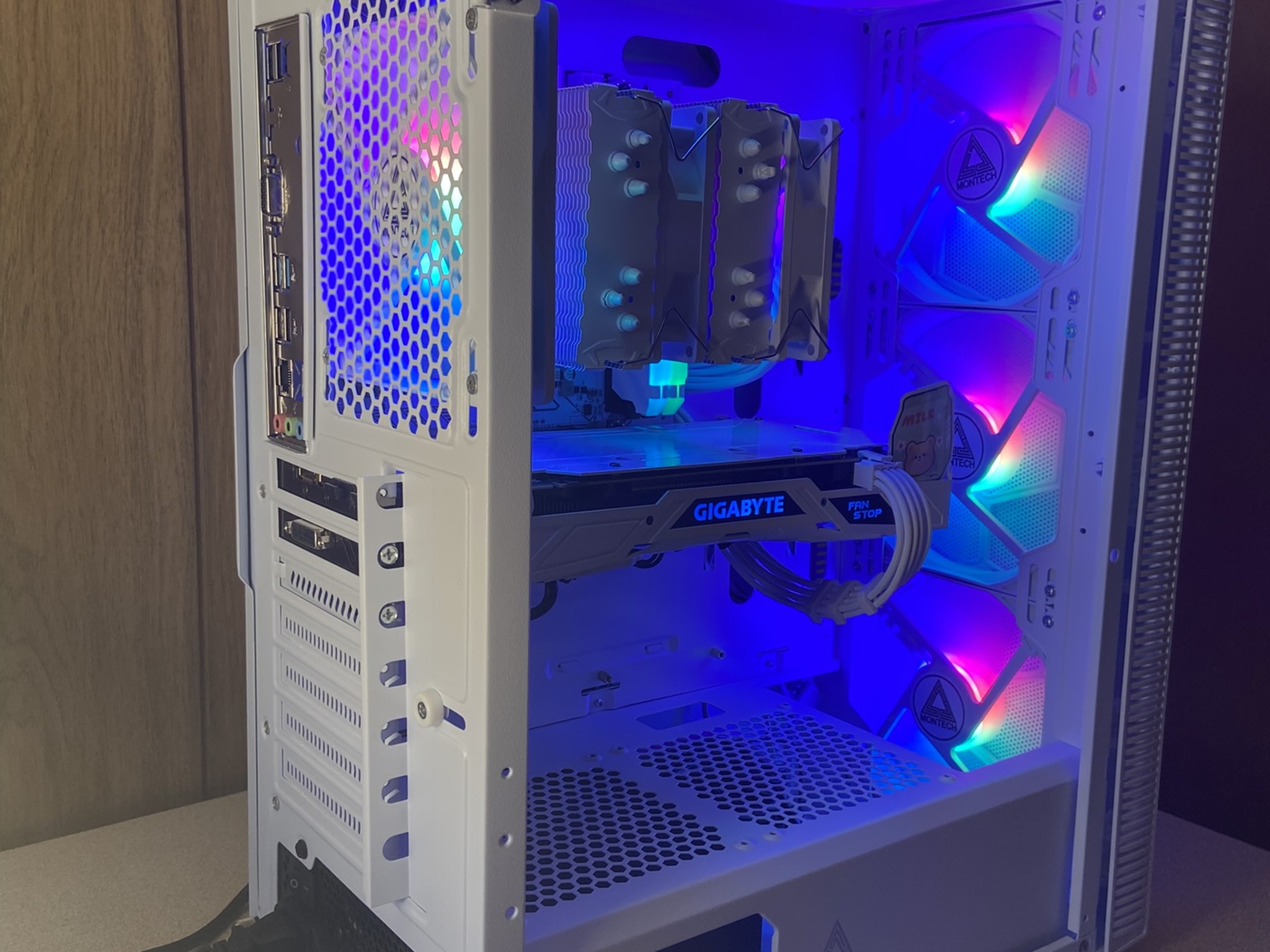 SALE*Fortnite Slayer 1080p* Nvidia 1070Ti 8gb-32gb Ram 3200mhz-1TB M.2 NVME Ryzen 7-8 core 16 Thread