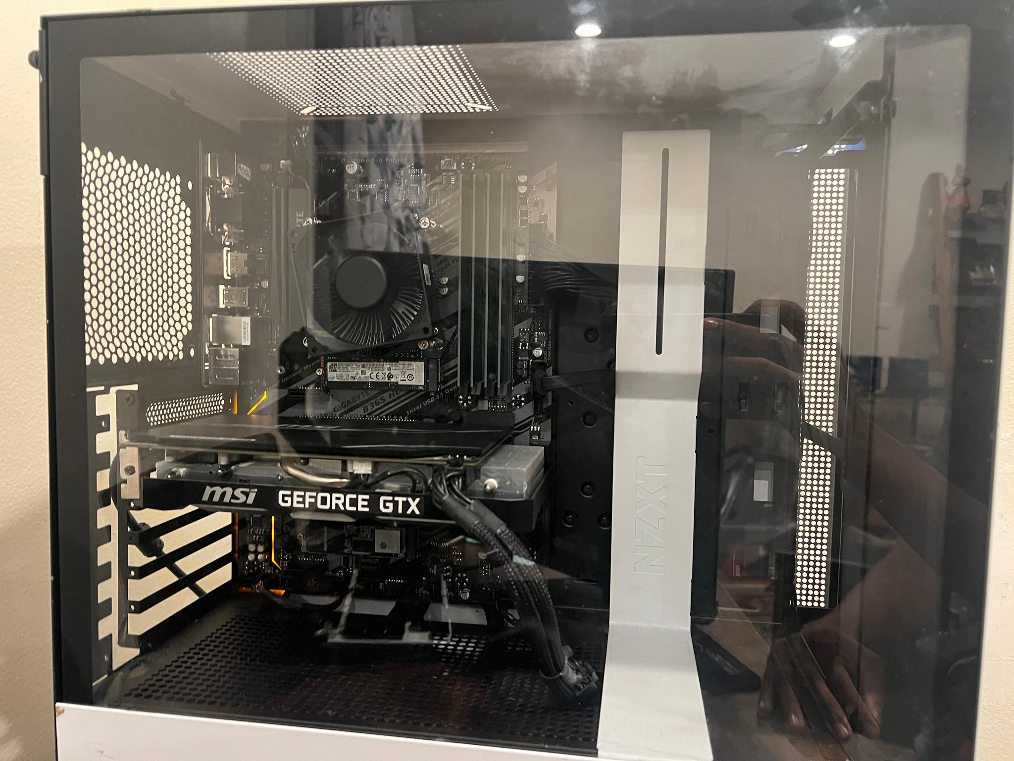 Fortnite Gaming PC | i5-9400f | GTX 1660 super | 16gb RAM | 256gb NVME | 1080p ESports Gaming PC
