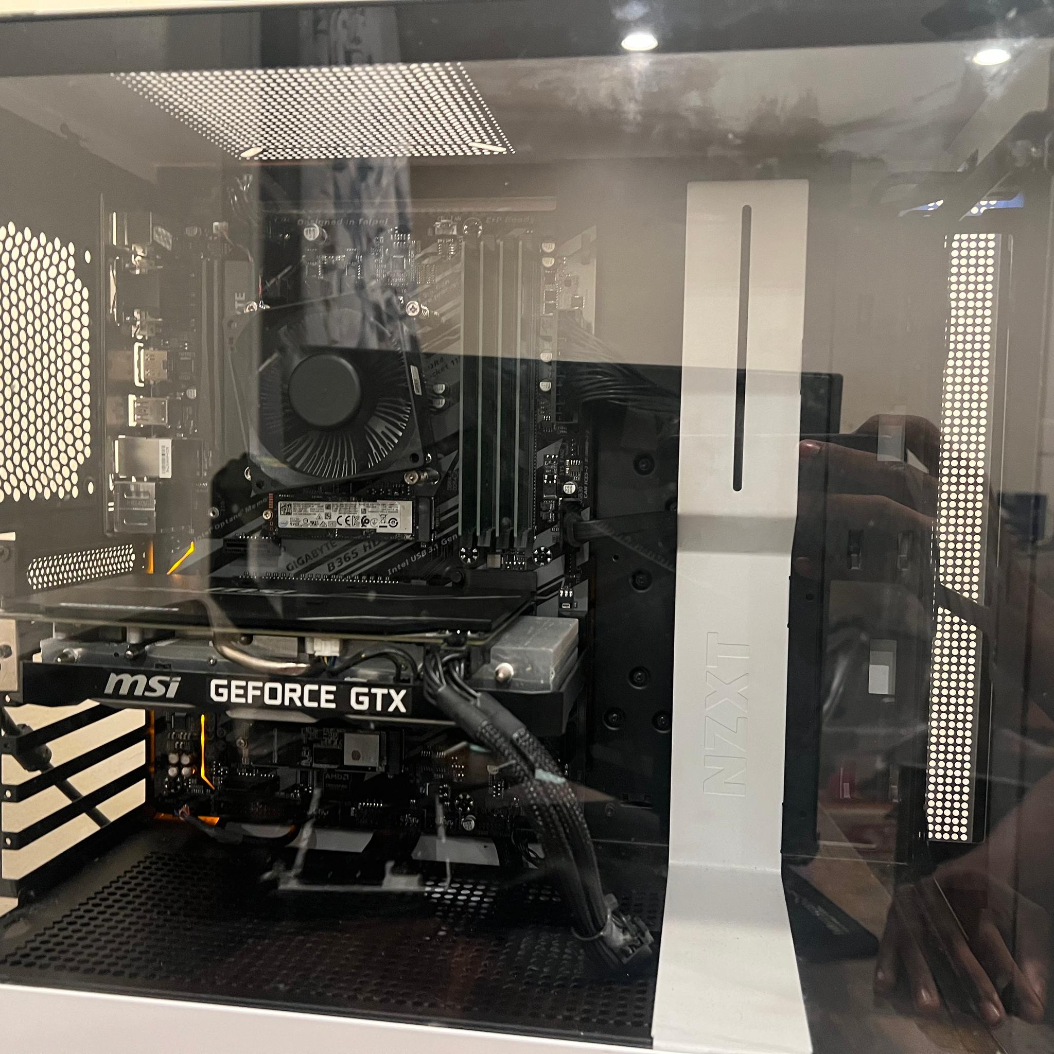 Fortnite Gaming PC | i5-9400f | GTX 1660 super | 16gb RAM | 256gb NVME | 1080p ESports Gaming PC