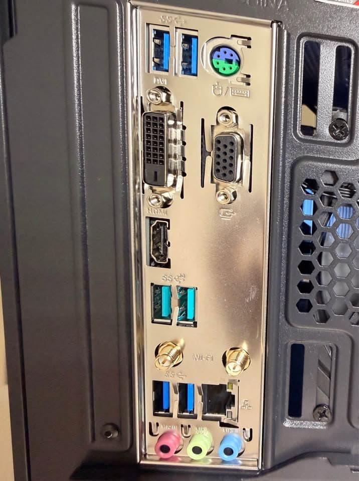 Black Gaming PC | RX 6600 | 1TB storage | 16gb ddr4 | AMD Ryzen 5 3600