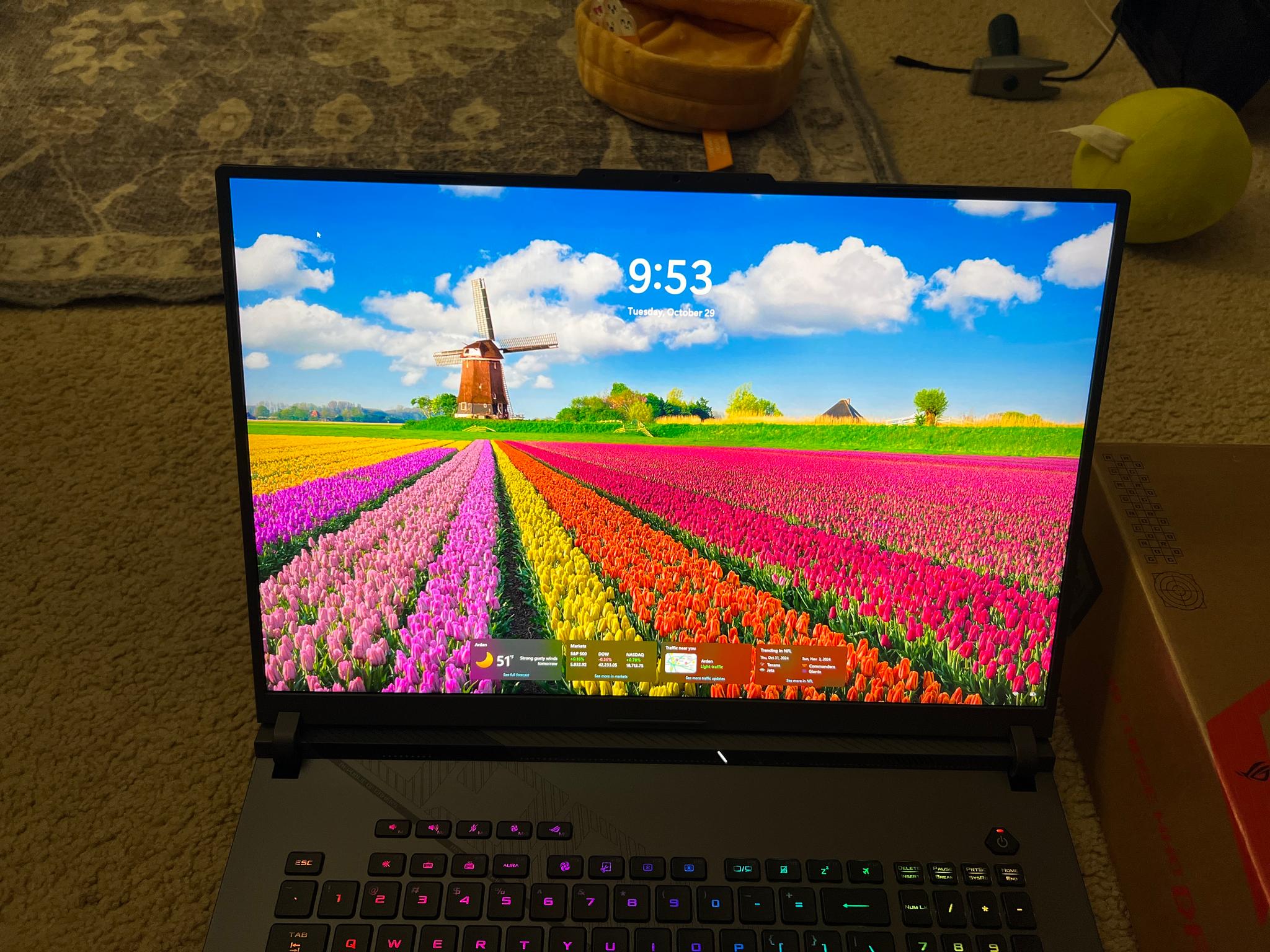 ASUS ROG Strix G18 18” intel i9 14900hx 32gb DDR5 rtx 4080 laptop