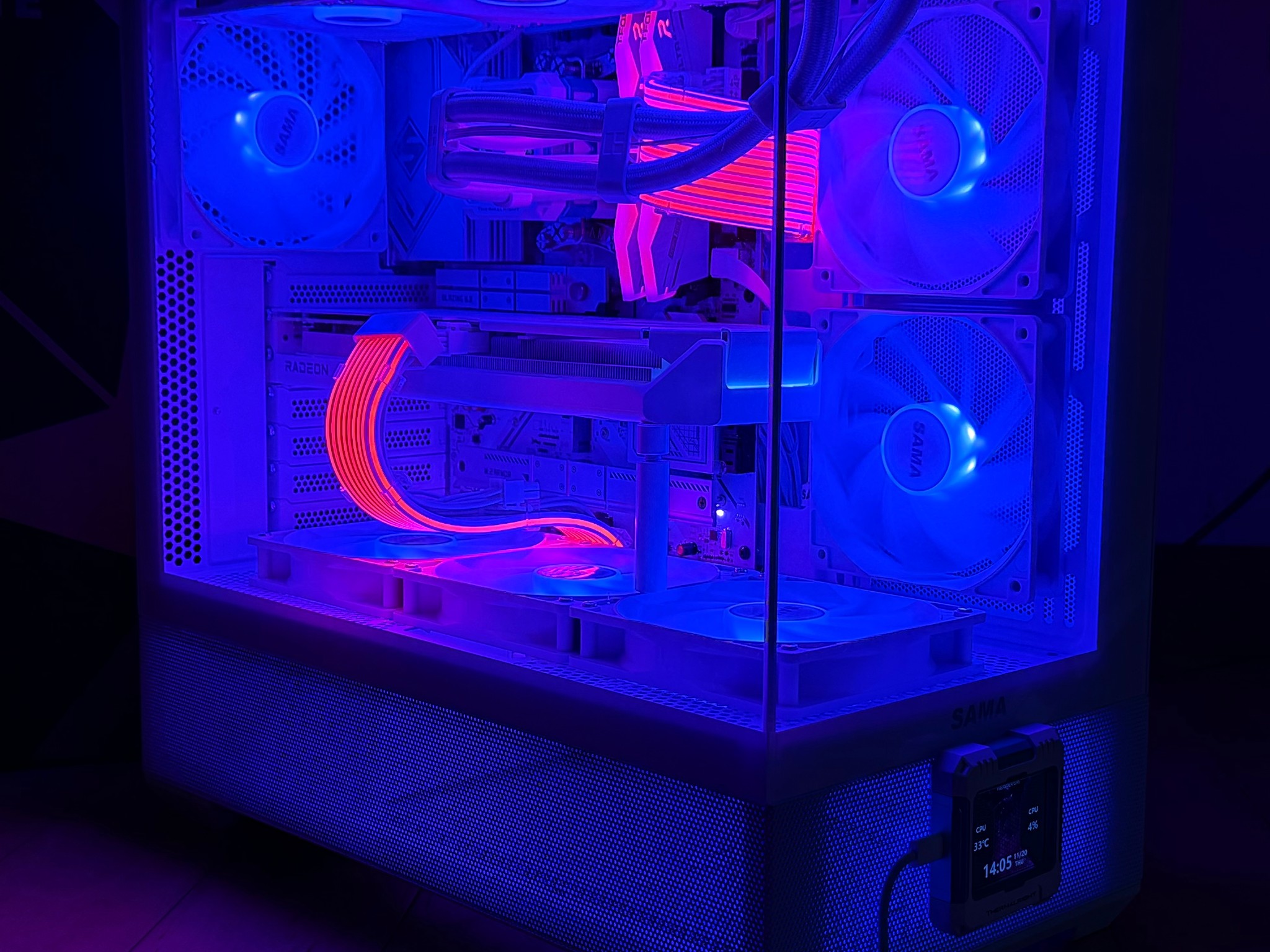 ✨NEW Custom All-White Gaming PC | Ryzen 7 7700 / RX 9060 XT 16 GB / 1 TB NVMe / DDR5 RGB