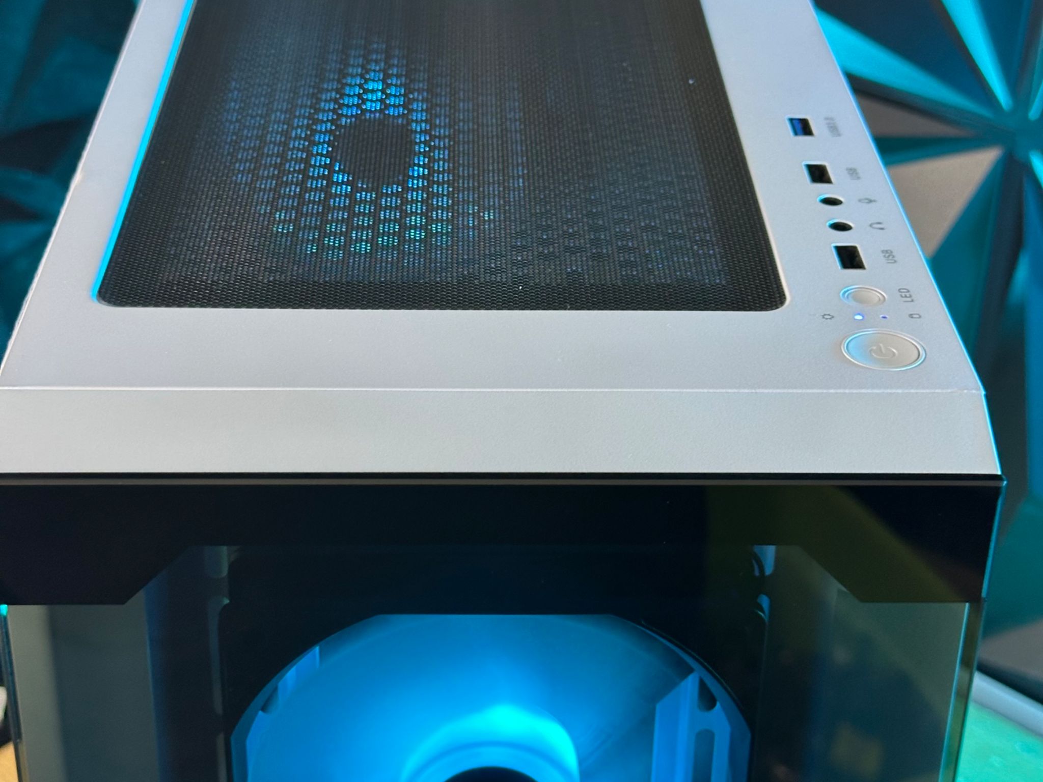Intel Core i7 - 32GB RAM - Nvidia RTX 5060 - SSD + 1TB Windows 11