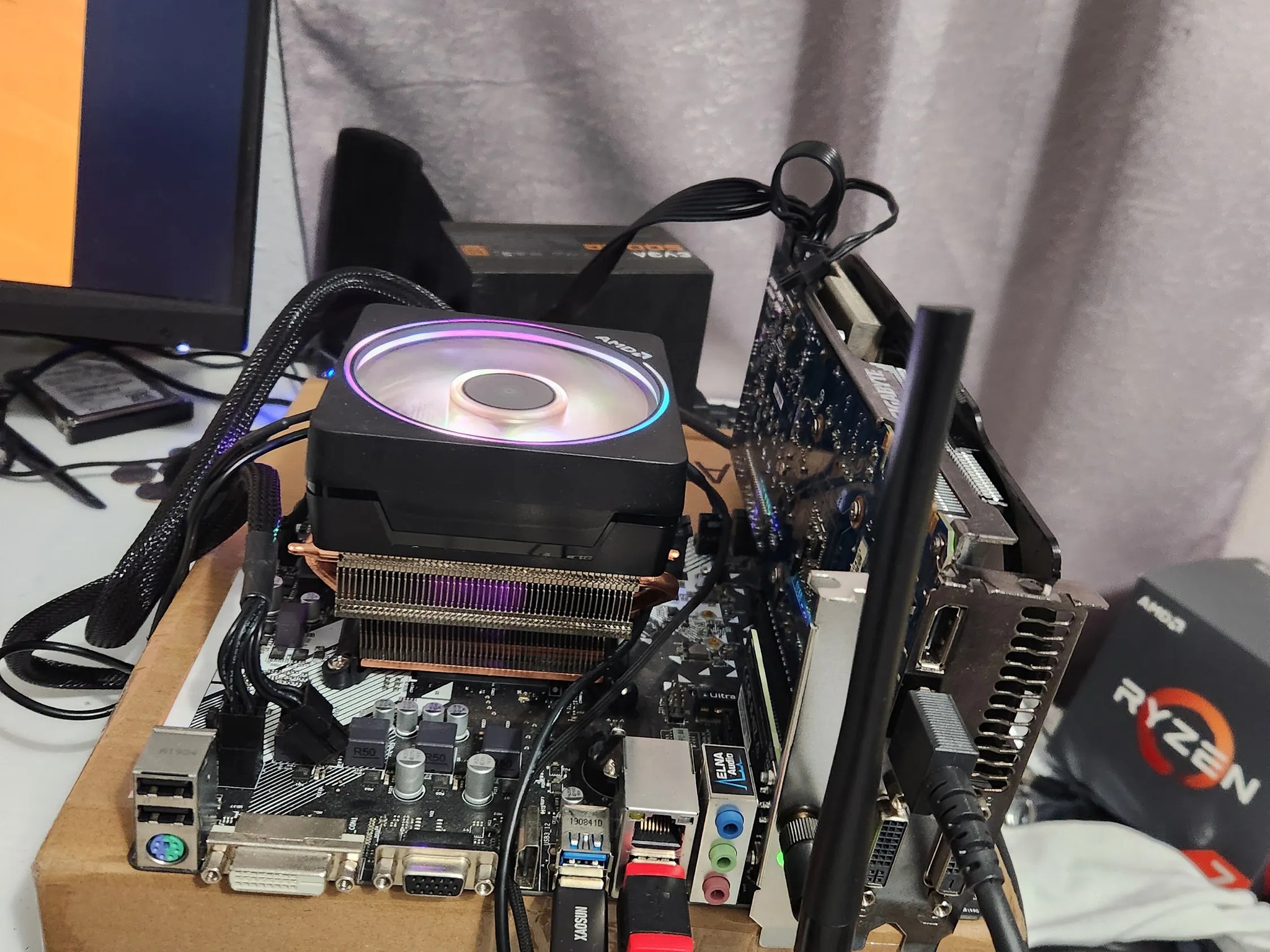 Gigabyte Windforce Nvidia Geforce GTX 670 2GB GDDR5
