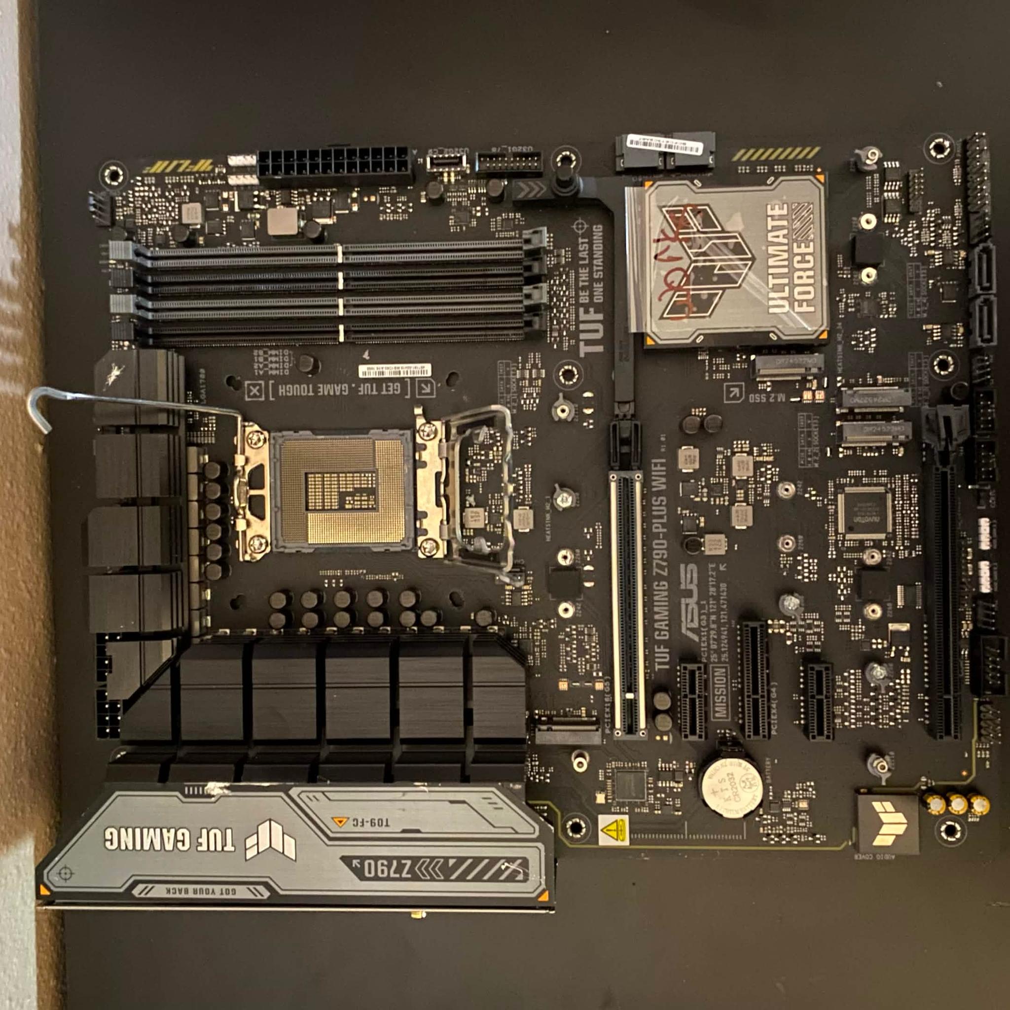 ASUS TUFF Z790-PLUS WIF