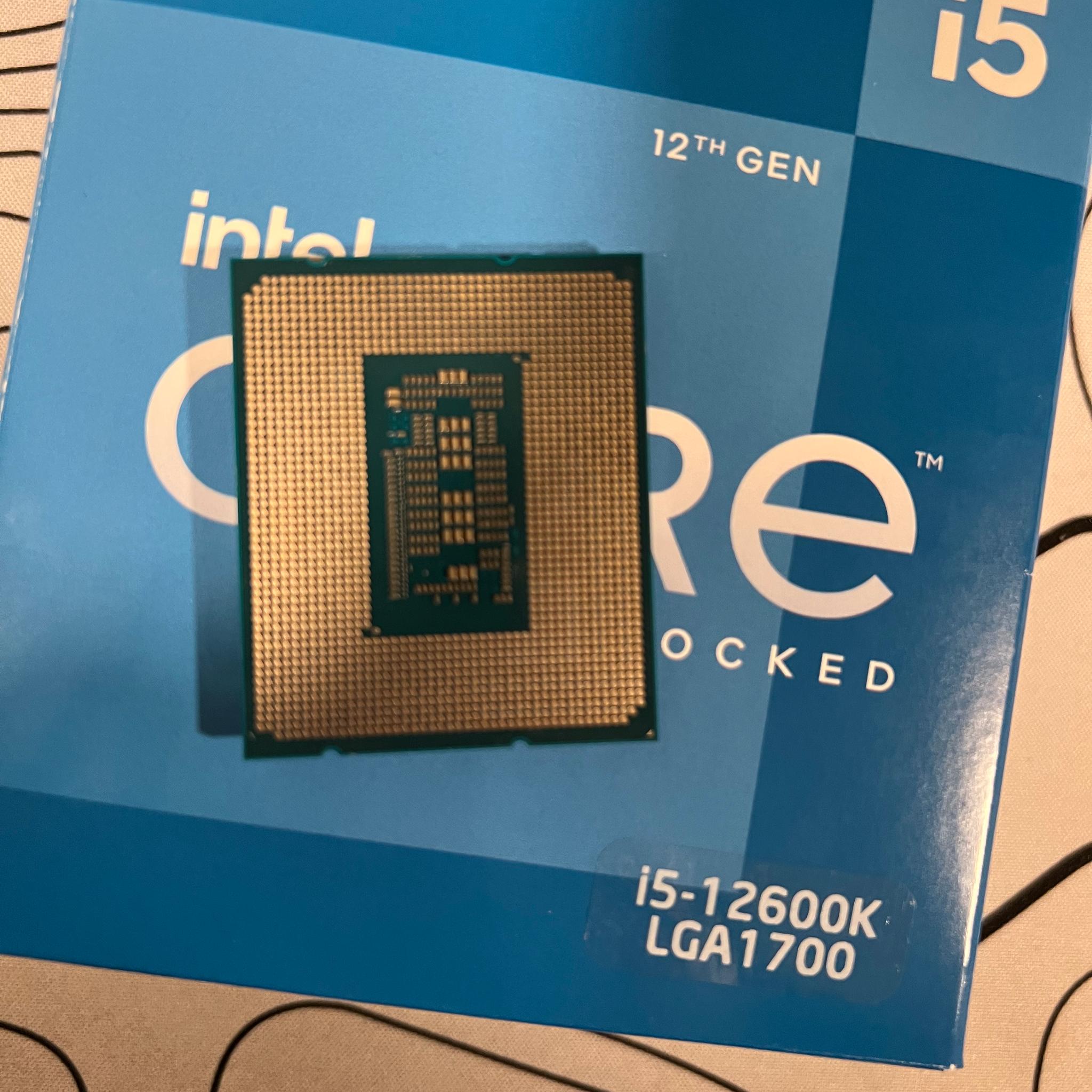 Intel Core i5-12600K Alder Lake 3.7GHz Ten-Core LGA 1700