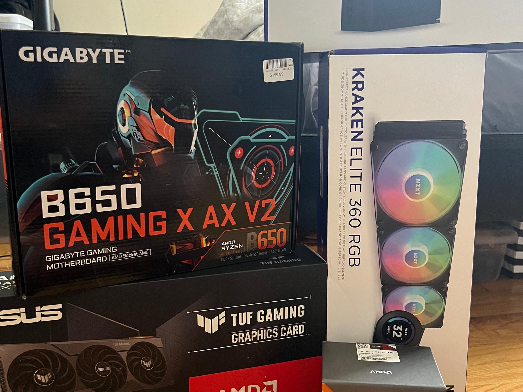 “The Batman” Ryzen 7 7800X3D, RX 7800 XT, 32GB DDR5, 1.5TB NVMe