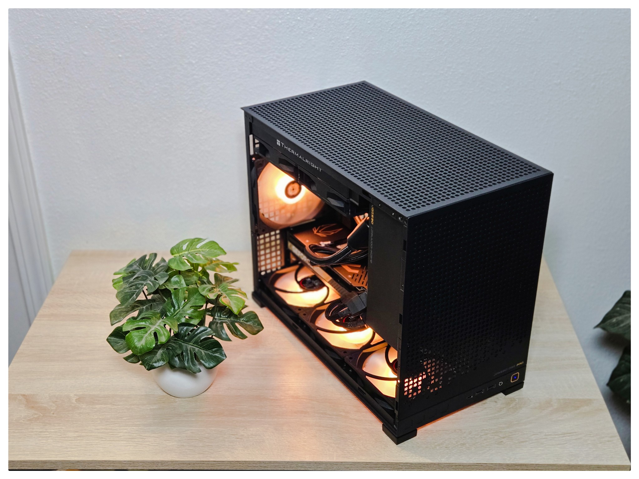 RTX 5070 Ti | Ryzen 7800X3D | 2TB SSD | RGB Gaming PC