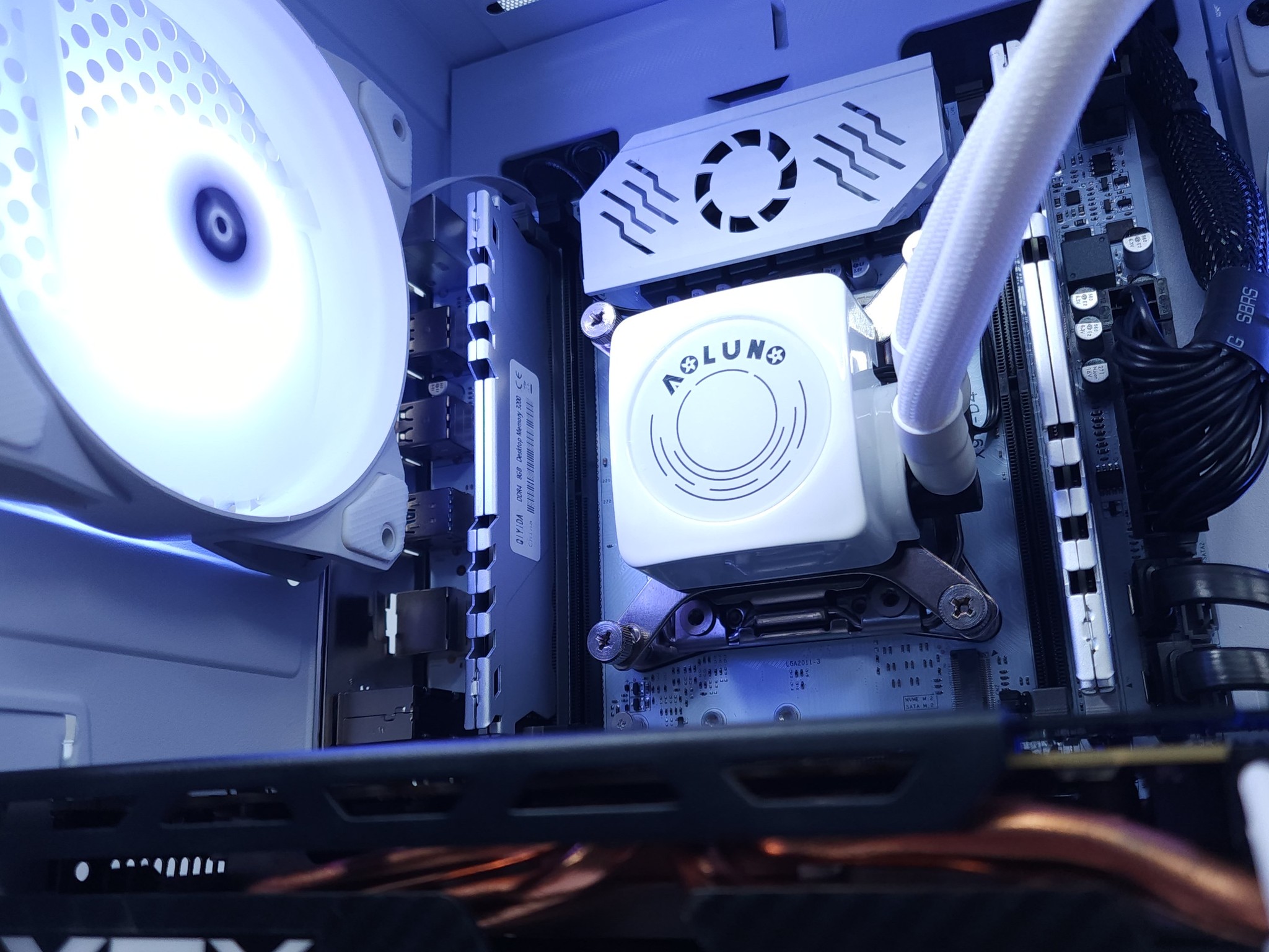 🤍🤍RX 580 8GB | Xeon E5 2670 V3 | 16GB 2133MHz | 2.25TB SSD/HDD