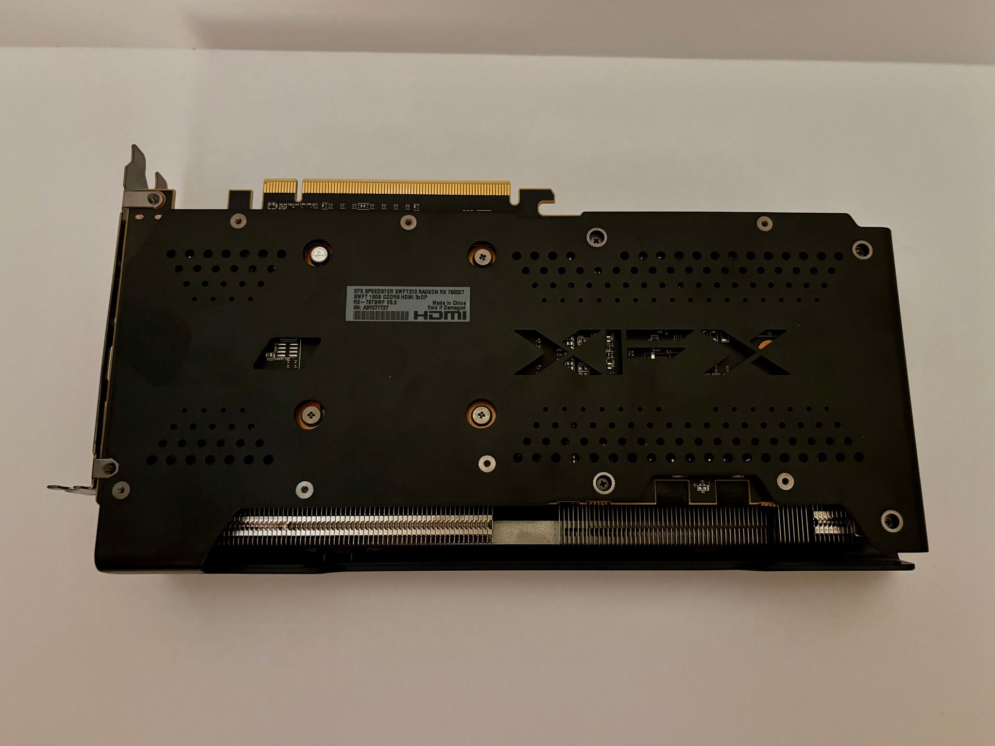 XFX Speedster SWFT 210 Radeon RX 7600 XT