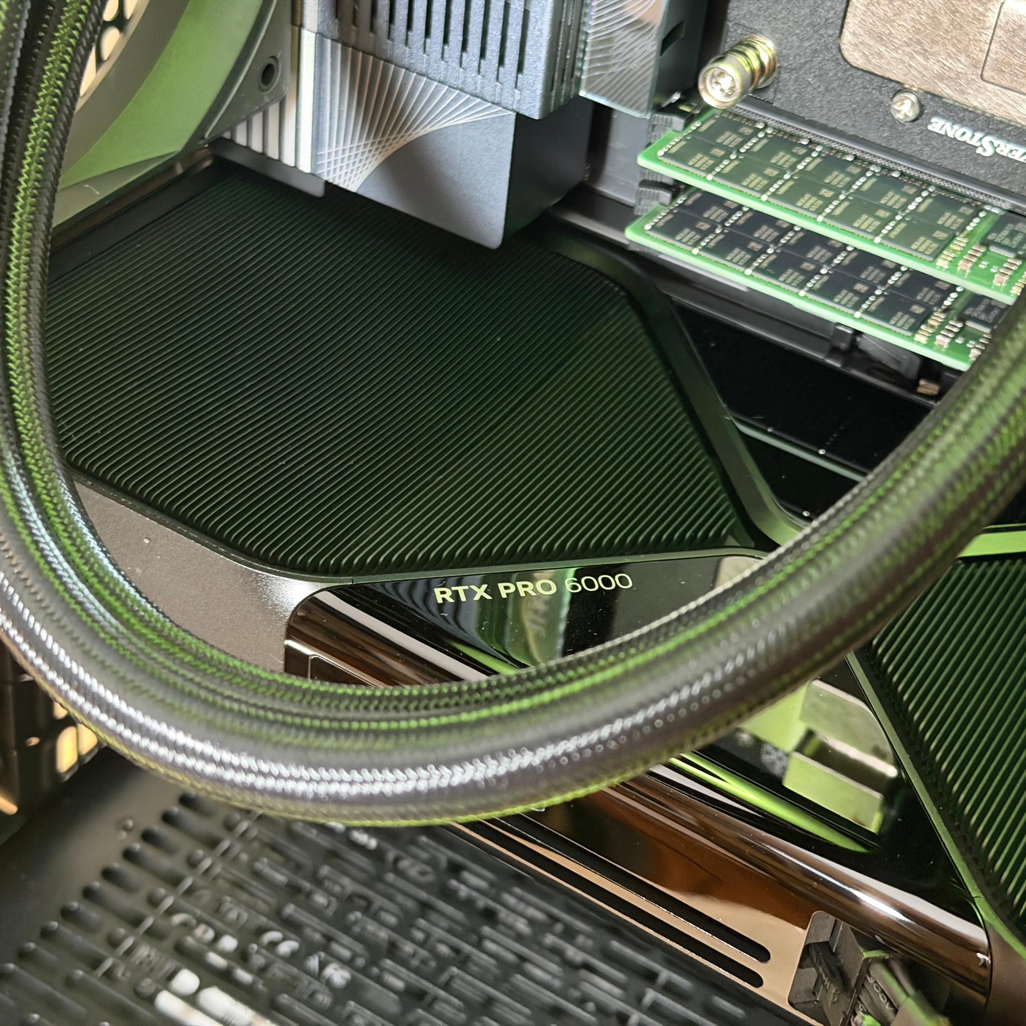 RTX Pro 6000 Threadripper 9975wx 256gb DDR5 ecc 4tb Gen 5 NVME AI Workstation