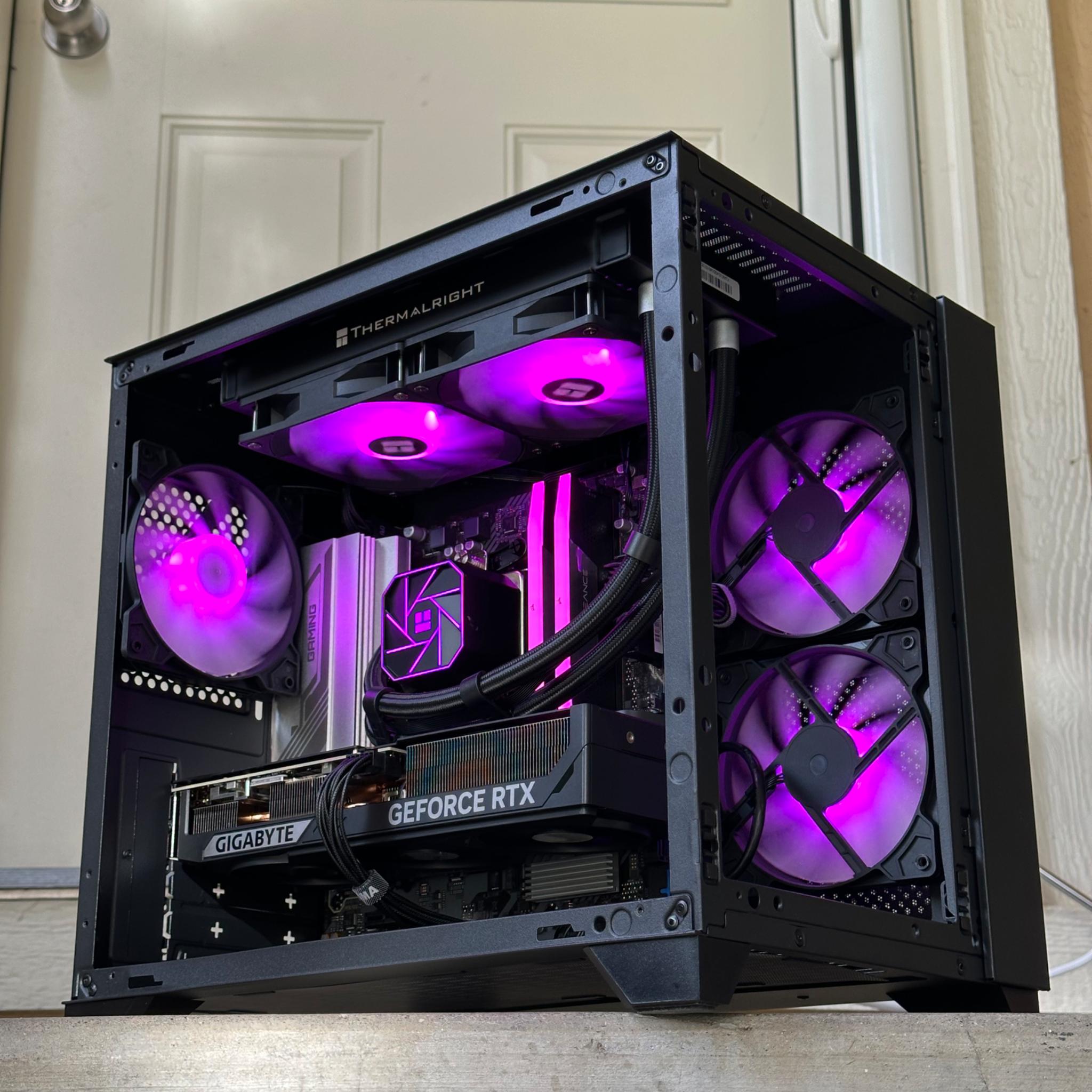 Ryzen 7 8700F • Rtx 5070 • 32GB DDR5 • 1TB nvme