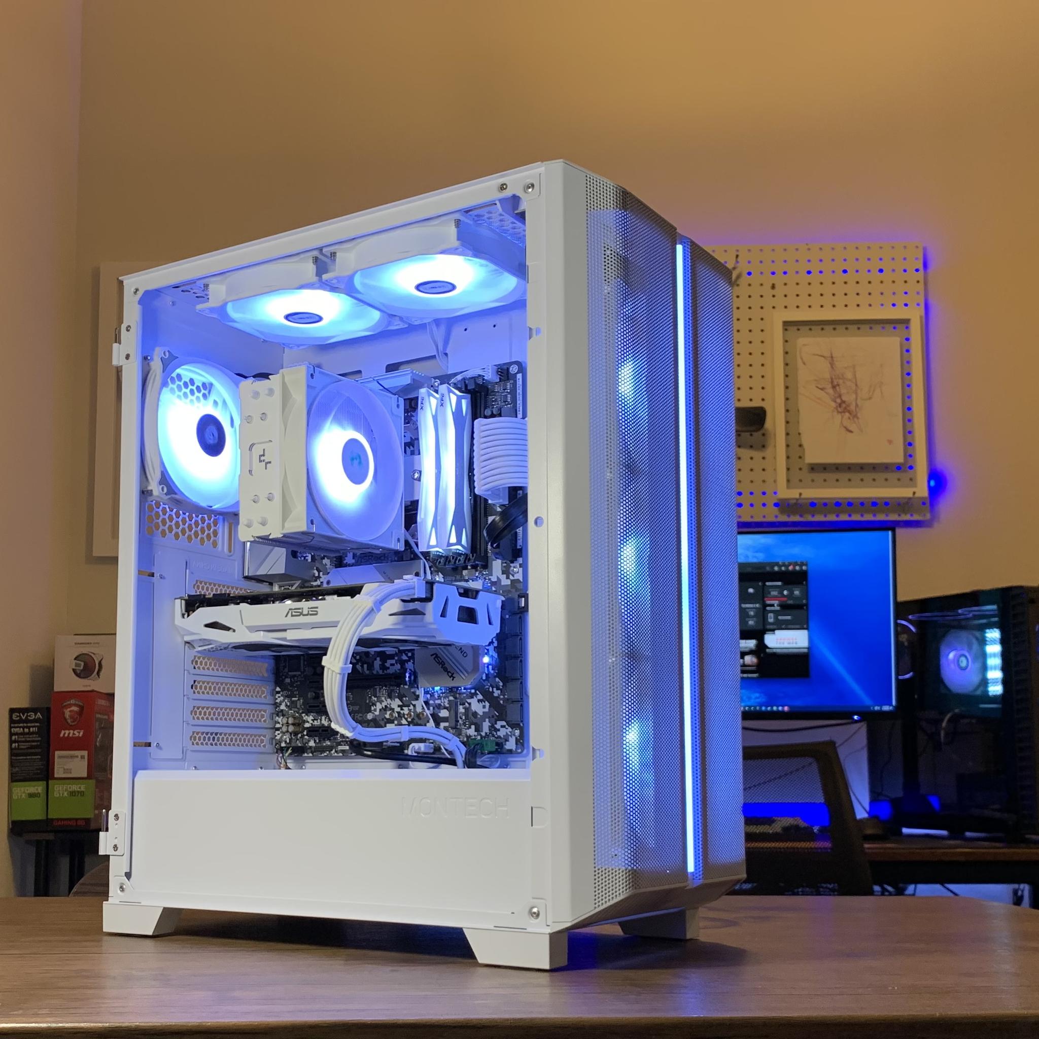 White Gaming PC(Ryzen 7 2700 + GTX 1070)
