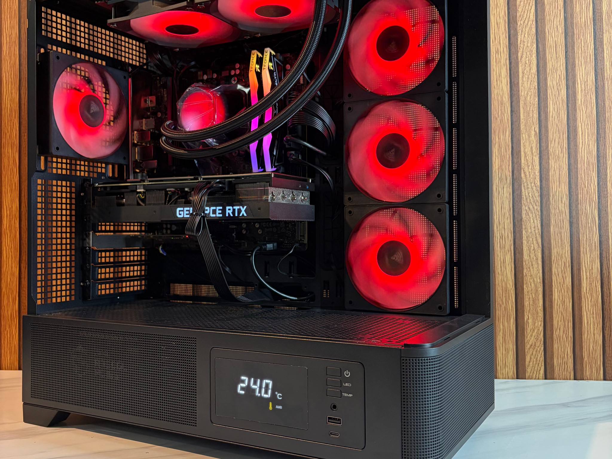 RTX 3080 | RYZEN 5 7600 | 1TB SSD | 240MM AIO | 16GB DDR5 | 750W