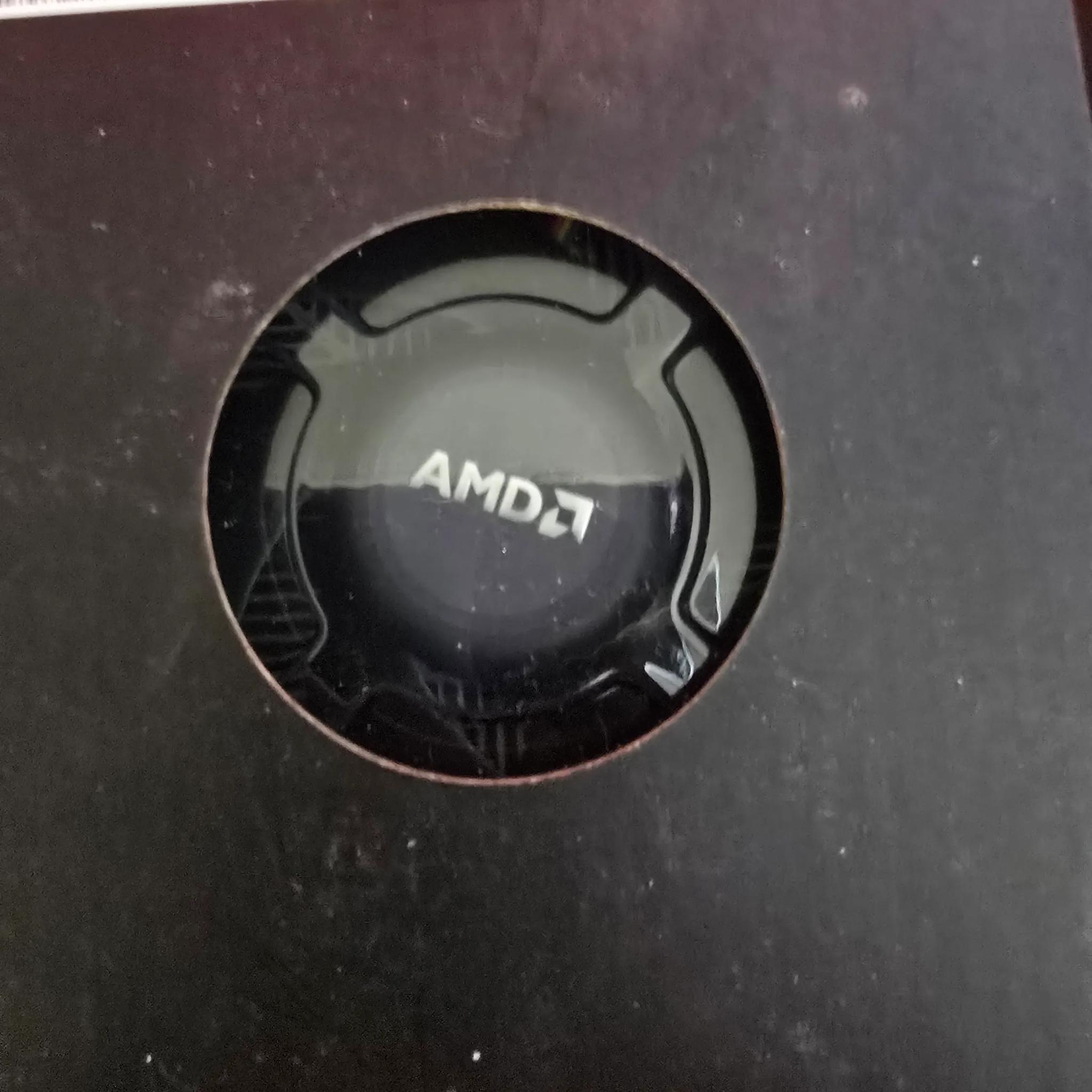 AMD Ryzen 5 7600 6-Core, 12-Thread Unlocked Desktop Processor