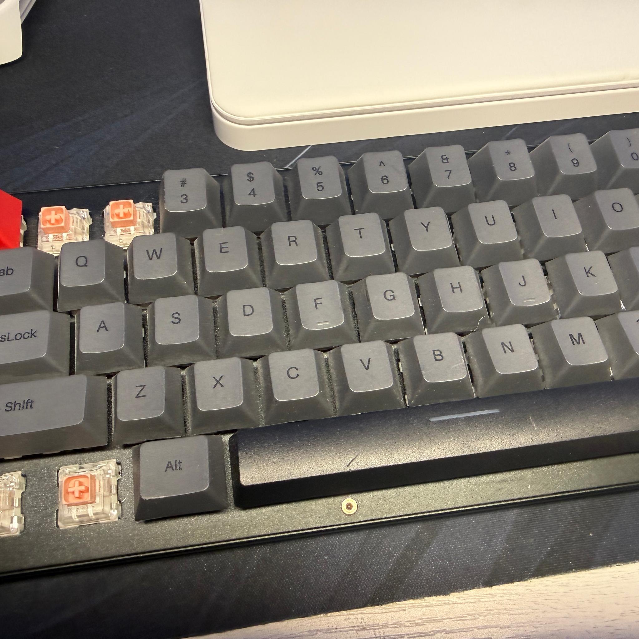 White fox Vera Keyboard . * Fully Functional.