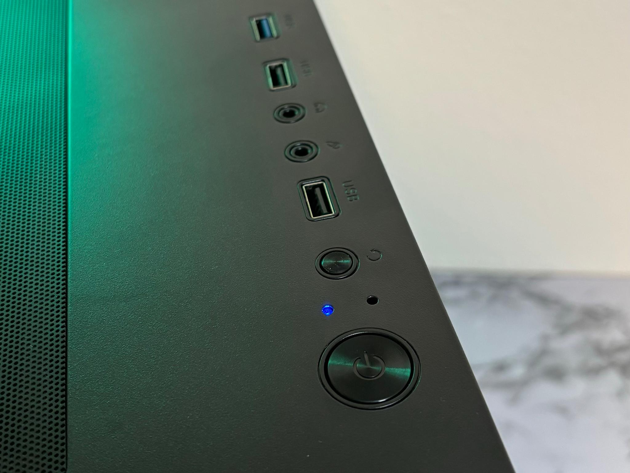 Black RGB Gaming PC | i7-4770* + GTX 1060 6GB + 16GB RAM | WiFi INCLUDED