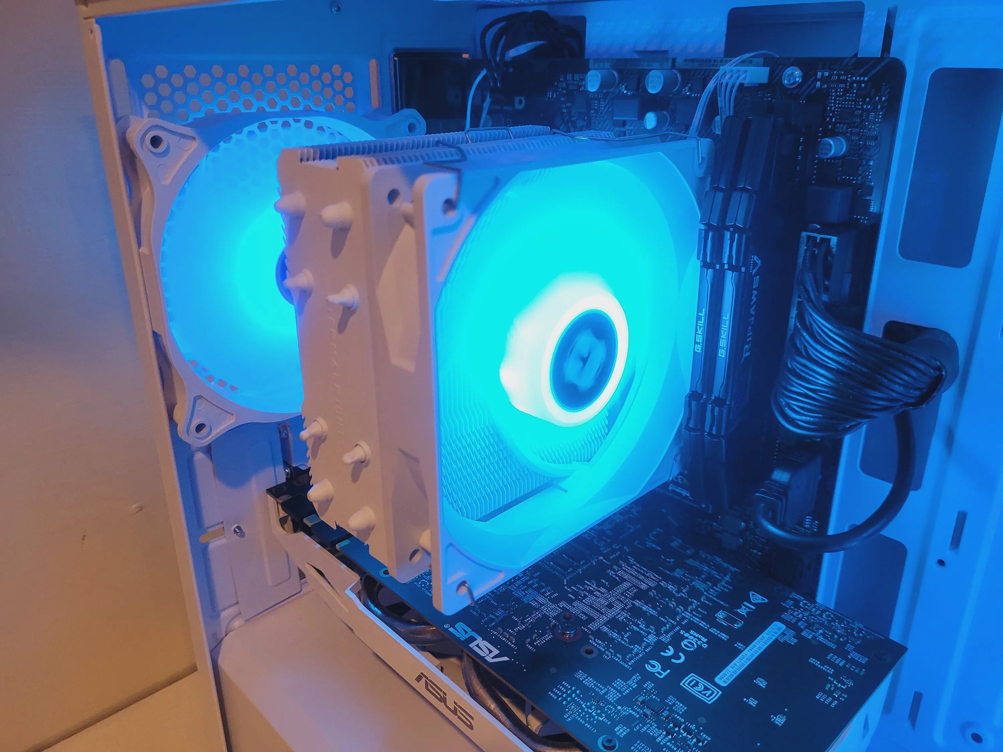 Ryzen 5 3600 | GTX 1070 8GB ⚪Value Ryzen RGB Gaming PC⚪ | 16GB Ram | Budget Gaming PC Desktop 1080p