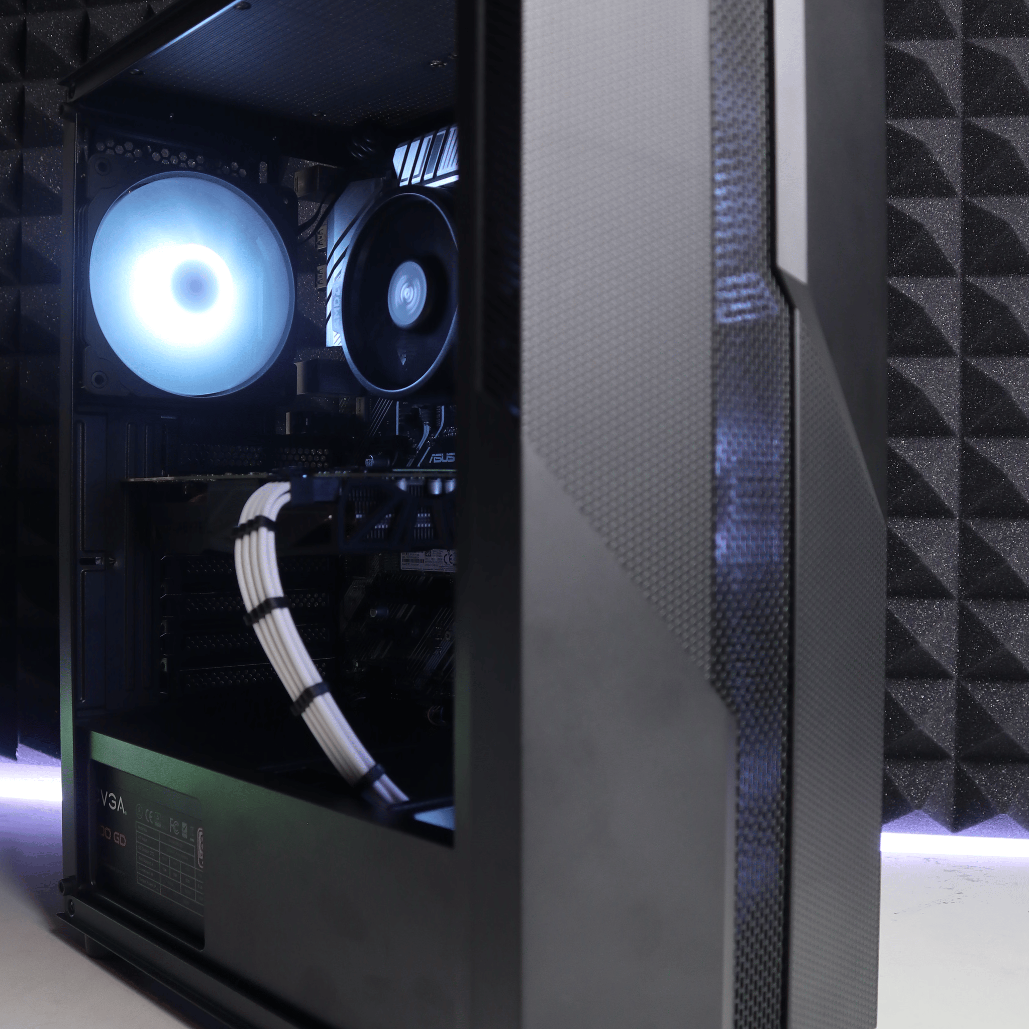 Lunar | Ryzen 7 2700/GTX 1070 FREE SHIPPING