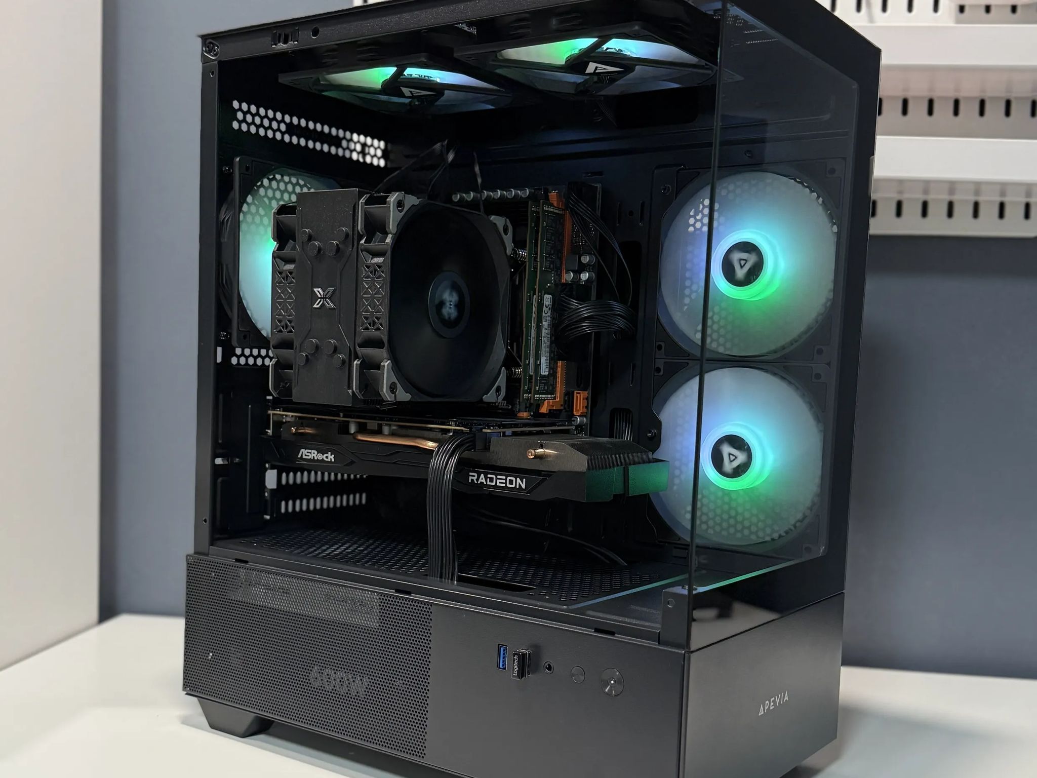 Budget Gaming PC - Rx 6600 xt _ 1 TB SSD _ 64 GB RAM _ 14 Core Xeon CPU