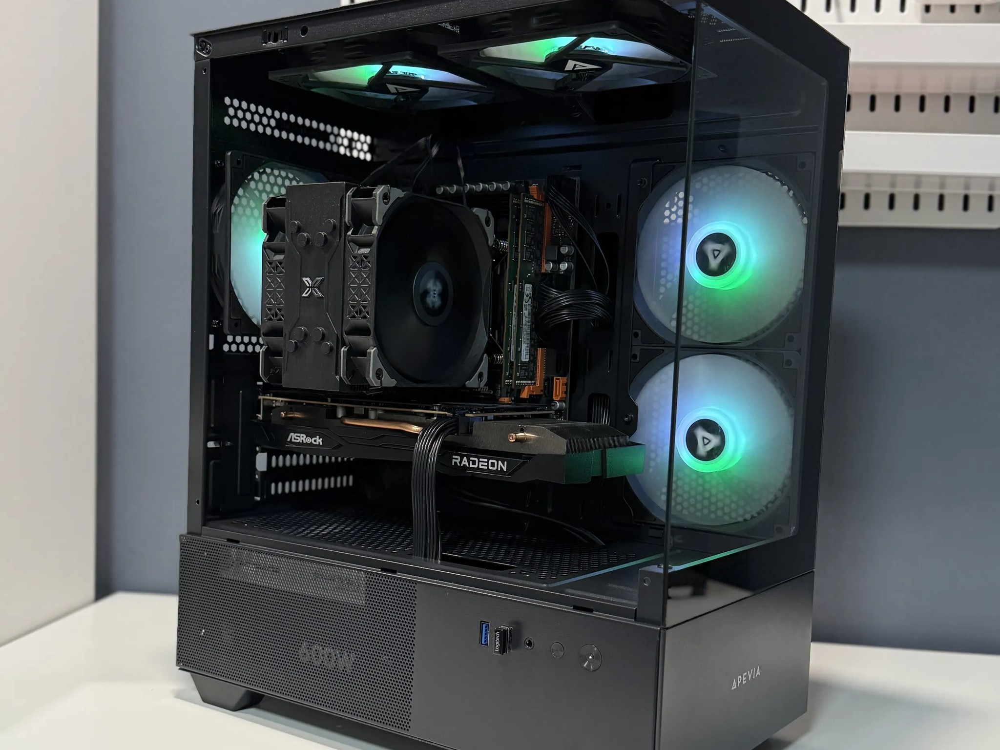 Budget Gaming PC - Rx 6600 xt _ 1 TB SSD _ 64 GB RAM _ 14 Core Xeon CPU