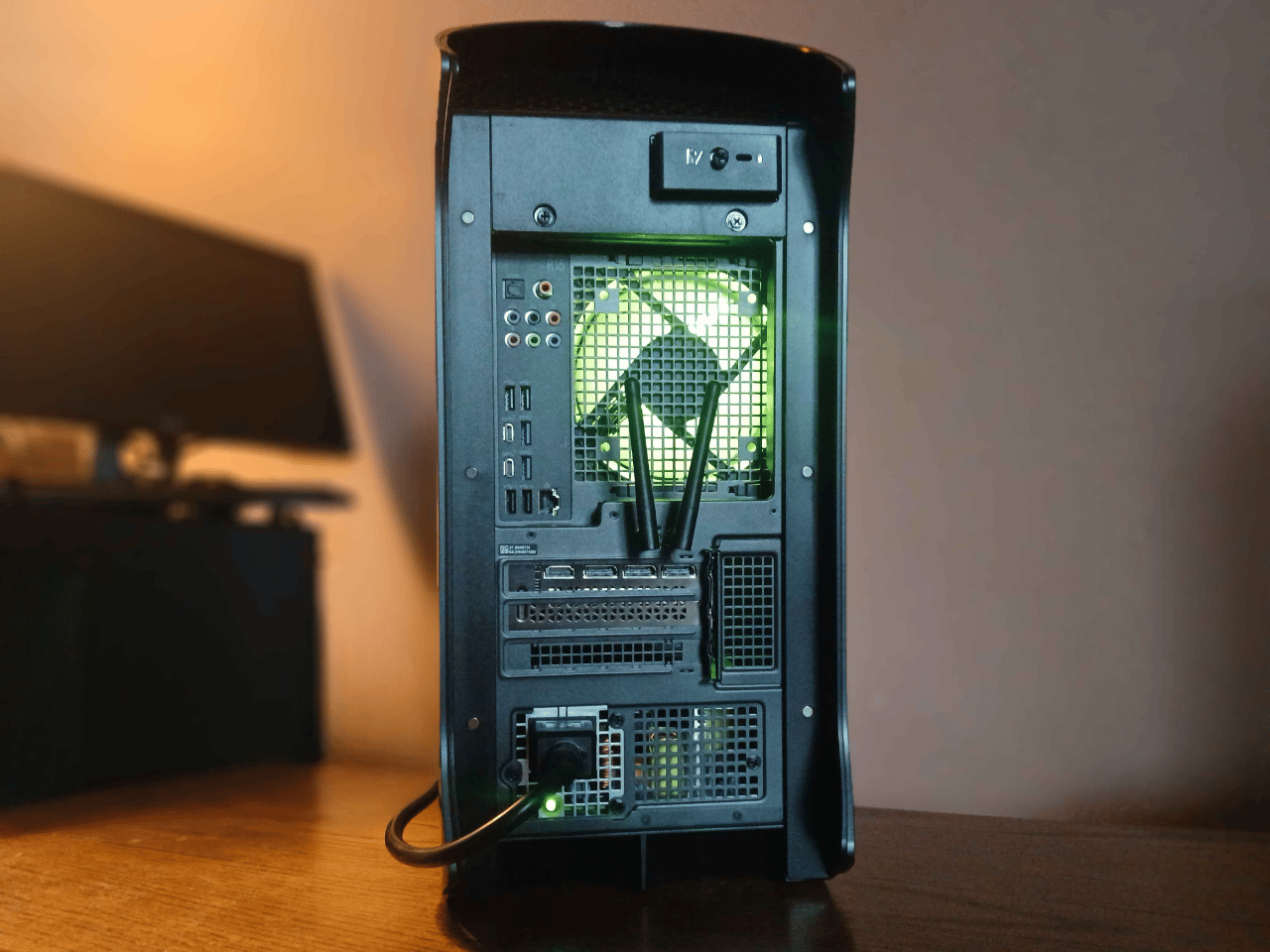 RTX 5070 | 32GB DDR5 | Ryzen 5 7600x | WIFI 6 | Bluetooth | Alienware