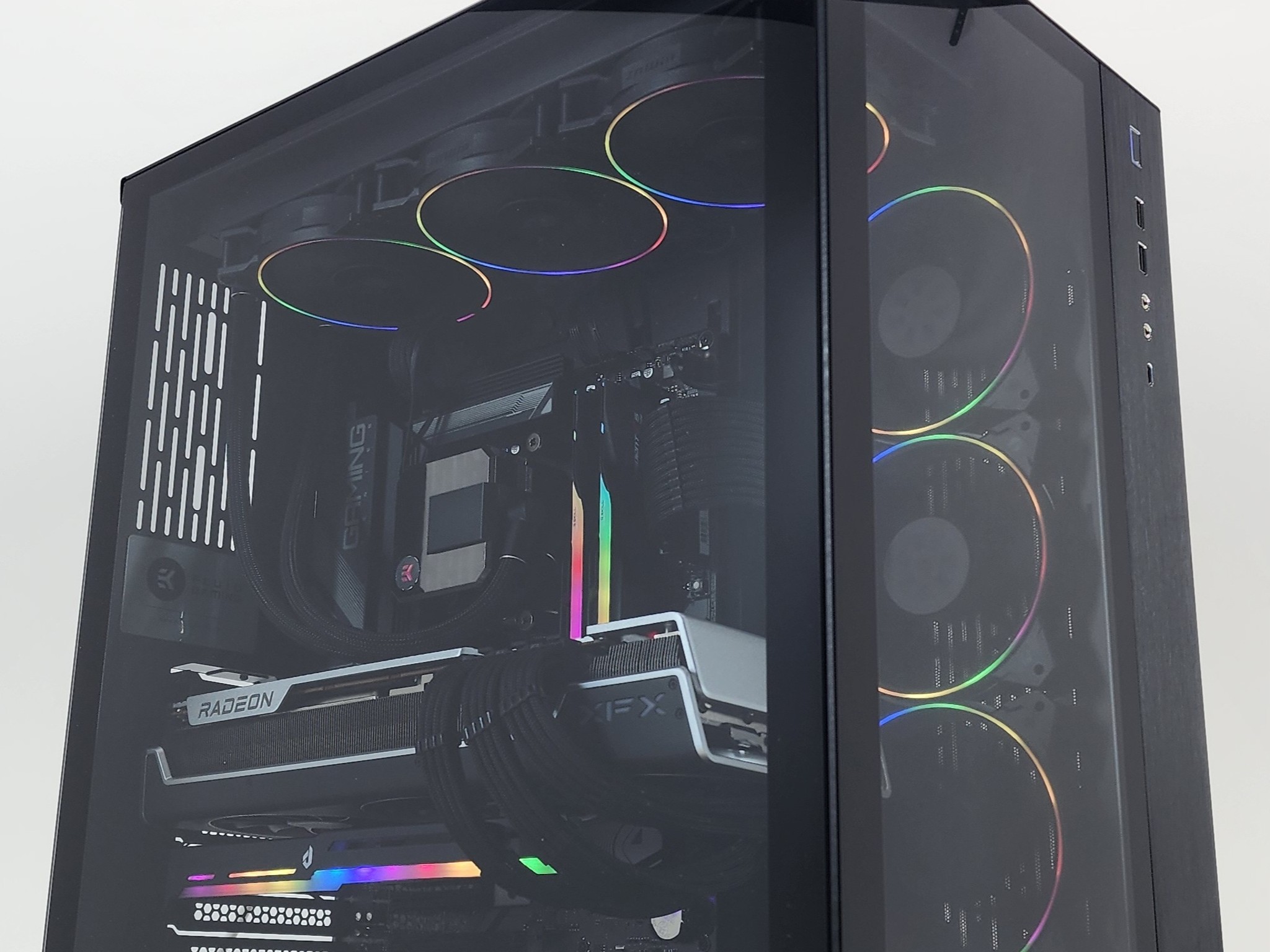 Gaming PC Ryzen 7 7800X3D 64GB RAM 2TB SSD RX 7900 XTX 24GB Windows 11 PC