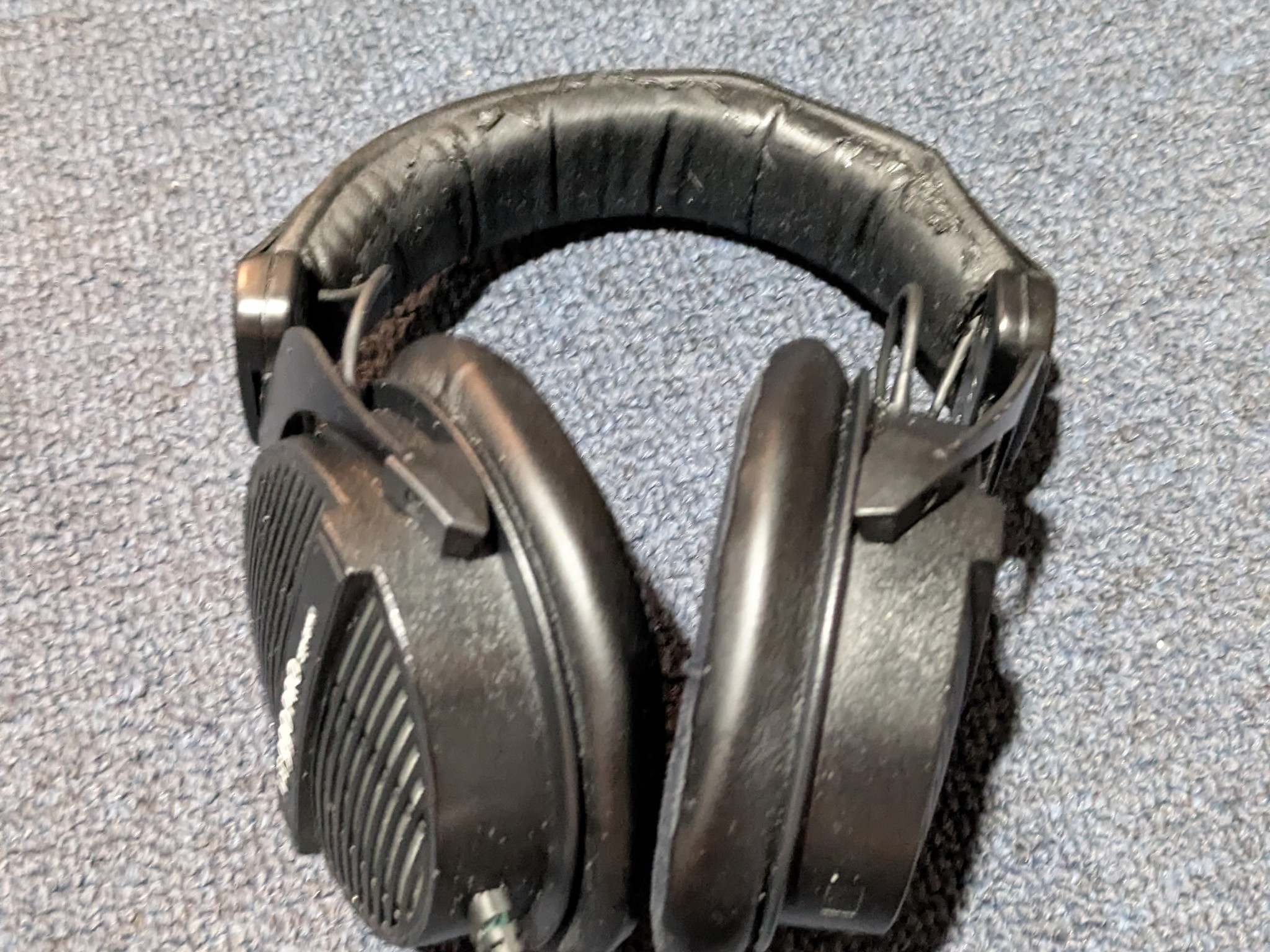 DT 990 Pro 250 Ohm Headphones