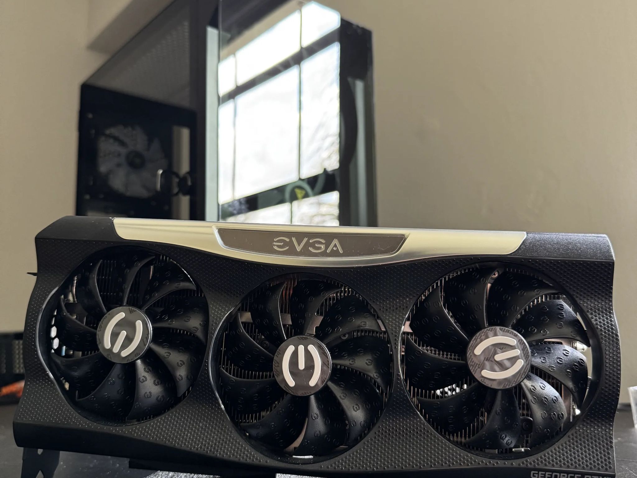 EVGA GeForce RTX 3090 FTW3 Ultra Gaming 24GB GDDR6X