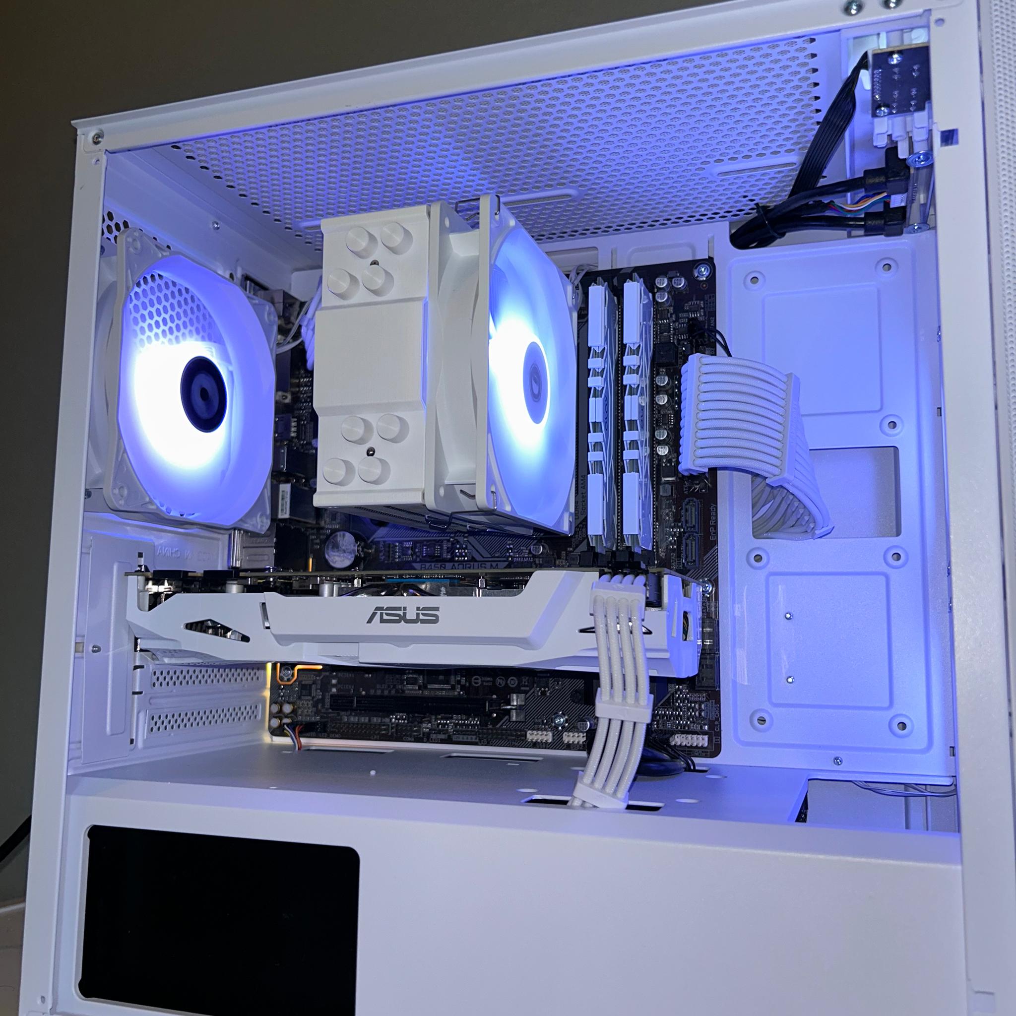 Custom White Gaming PC | GTX 1070 8Gb + Ryzen 5 2600