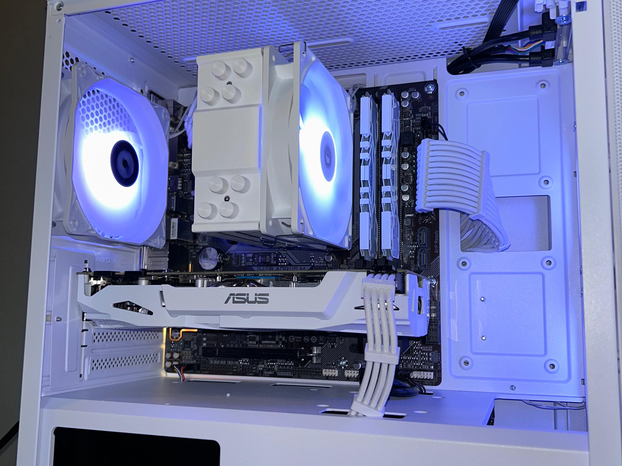 Custom White Gaming PC | GTX 1070 8Gb + Ryzen 5 2600