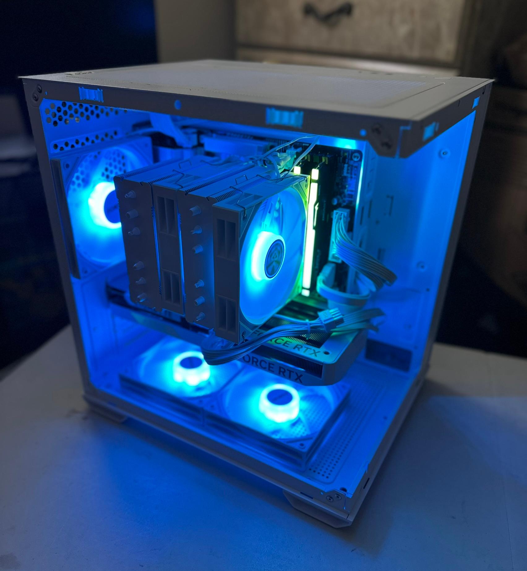 Ryzen 5 8400F / RTX 4060 / 512GB NVME / 16GB RAM