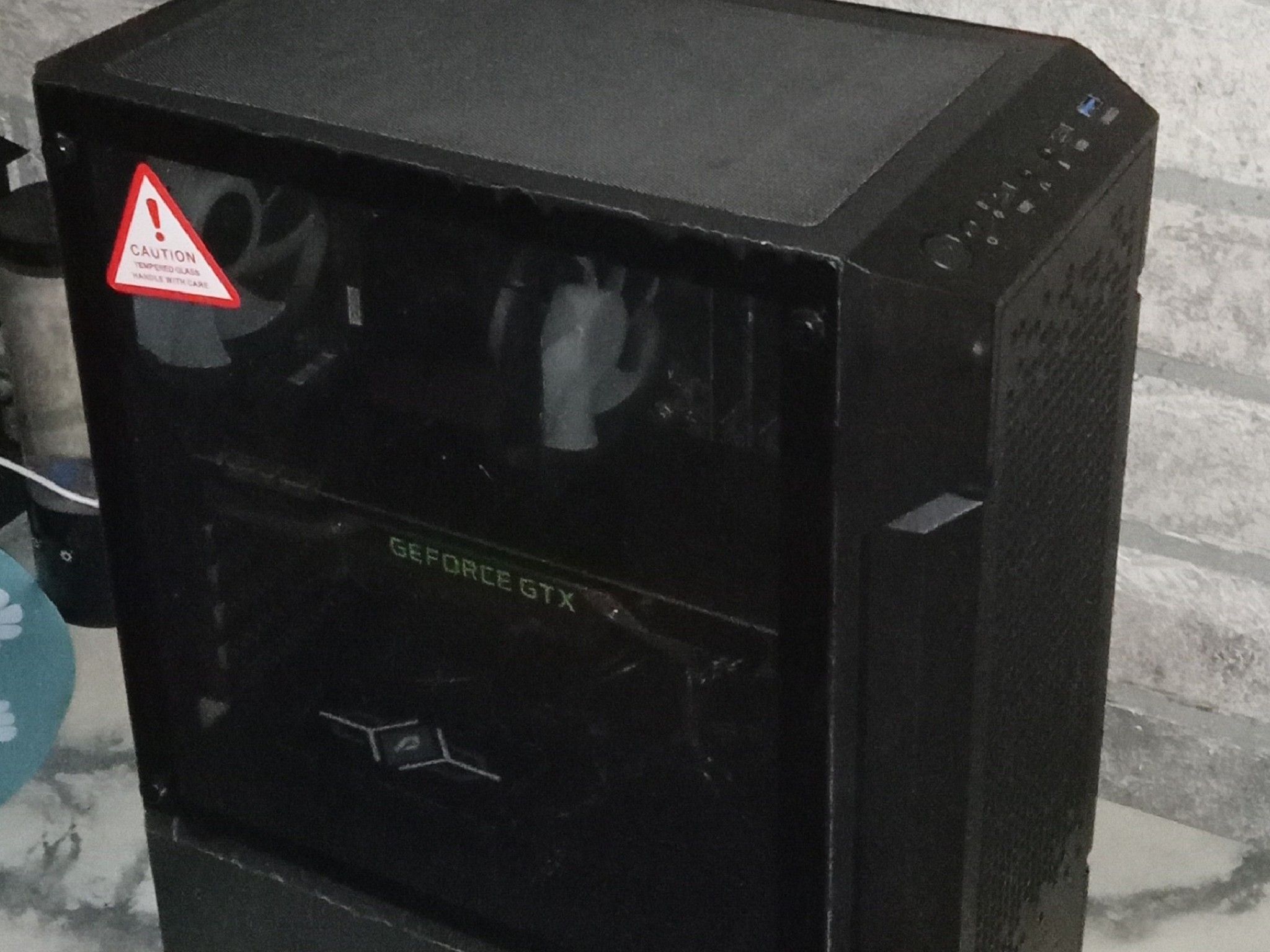 Gaming Pc/Ryzen 5 1600/Gtx 1080/512 SSD/16GB DDR 4/600W PSU/WIN11 PRO/WIFI