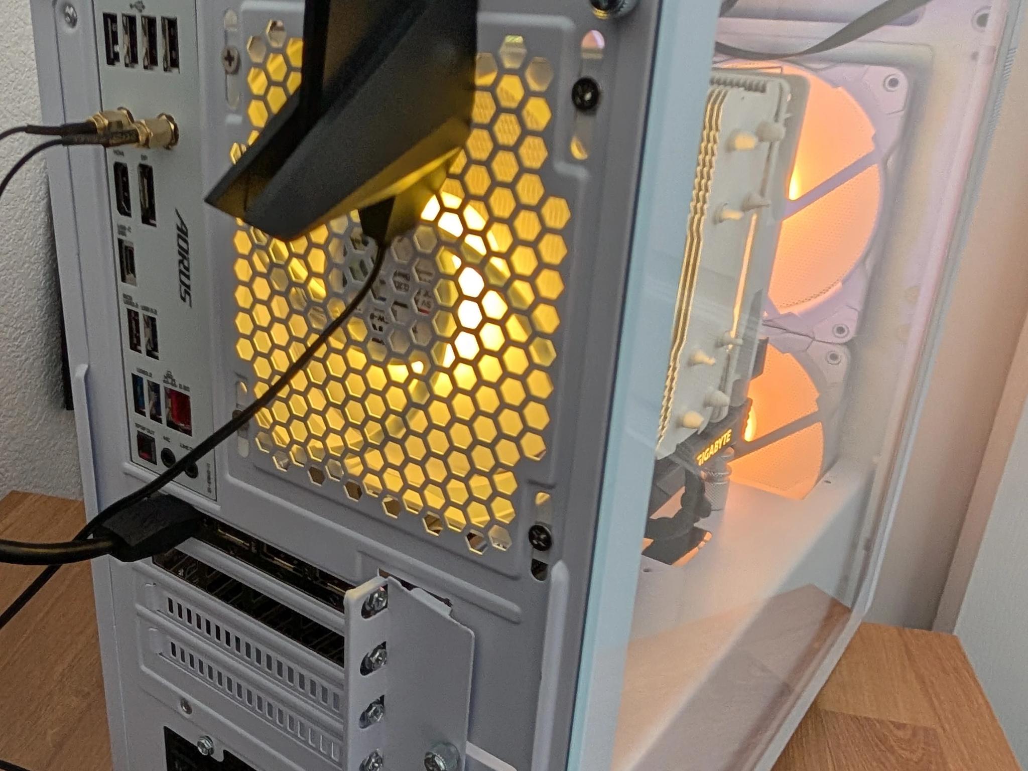 RTX 4060 TI 8 GB VRAM | Intel Core i5 12600KF | 32 GB DDR5 RAM | 1 TB NVMe | Wi-Fi | Gaming PC