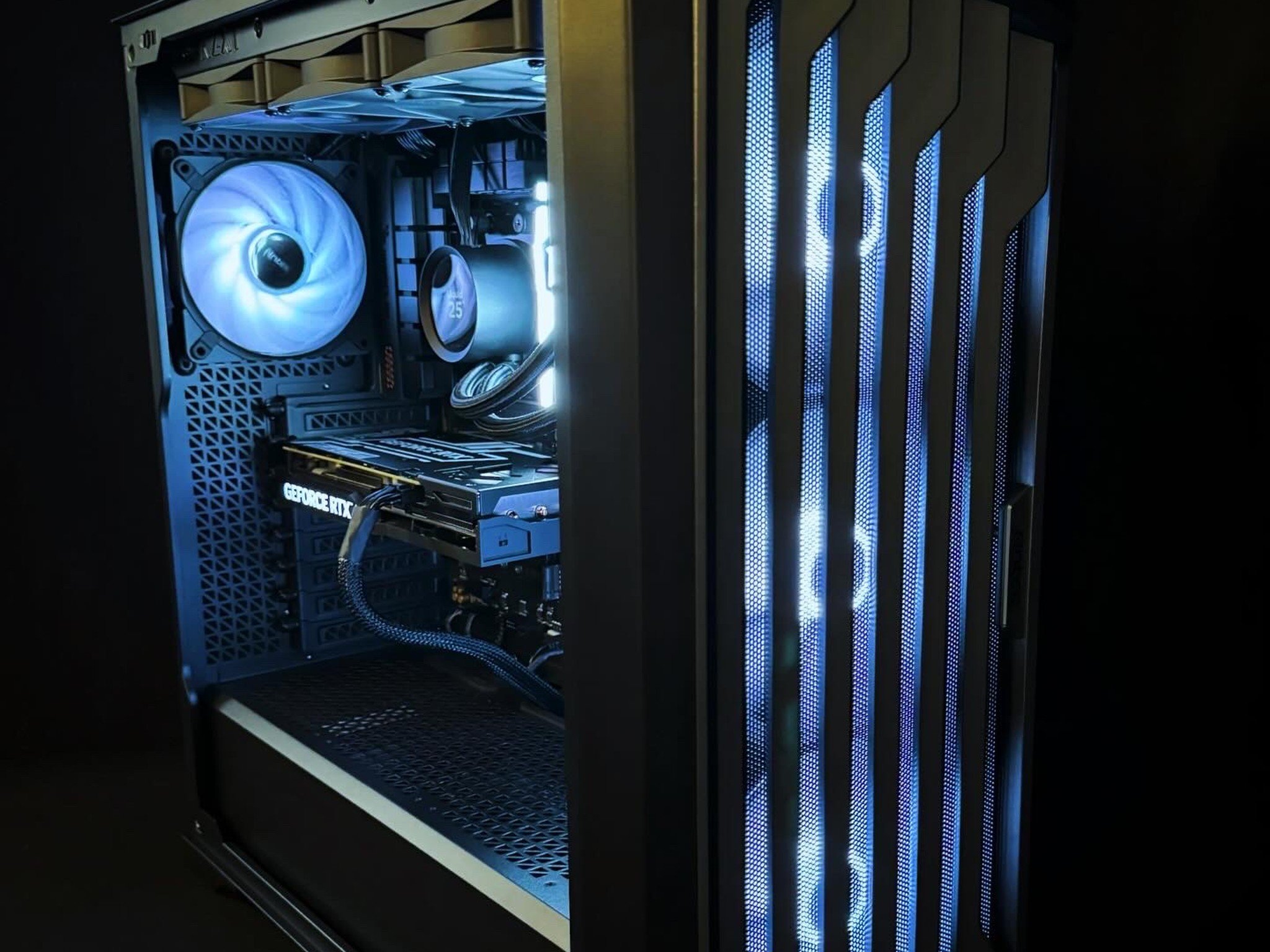 Huge Sale! Ryzen 7 7800x3D / Nvidia RTX 4070 Super Asus TUF Gaming B650-E Wifi 32GB DDR5 aRGB
