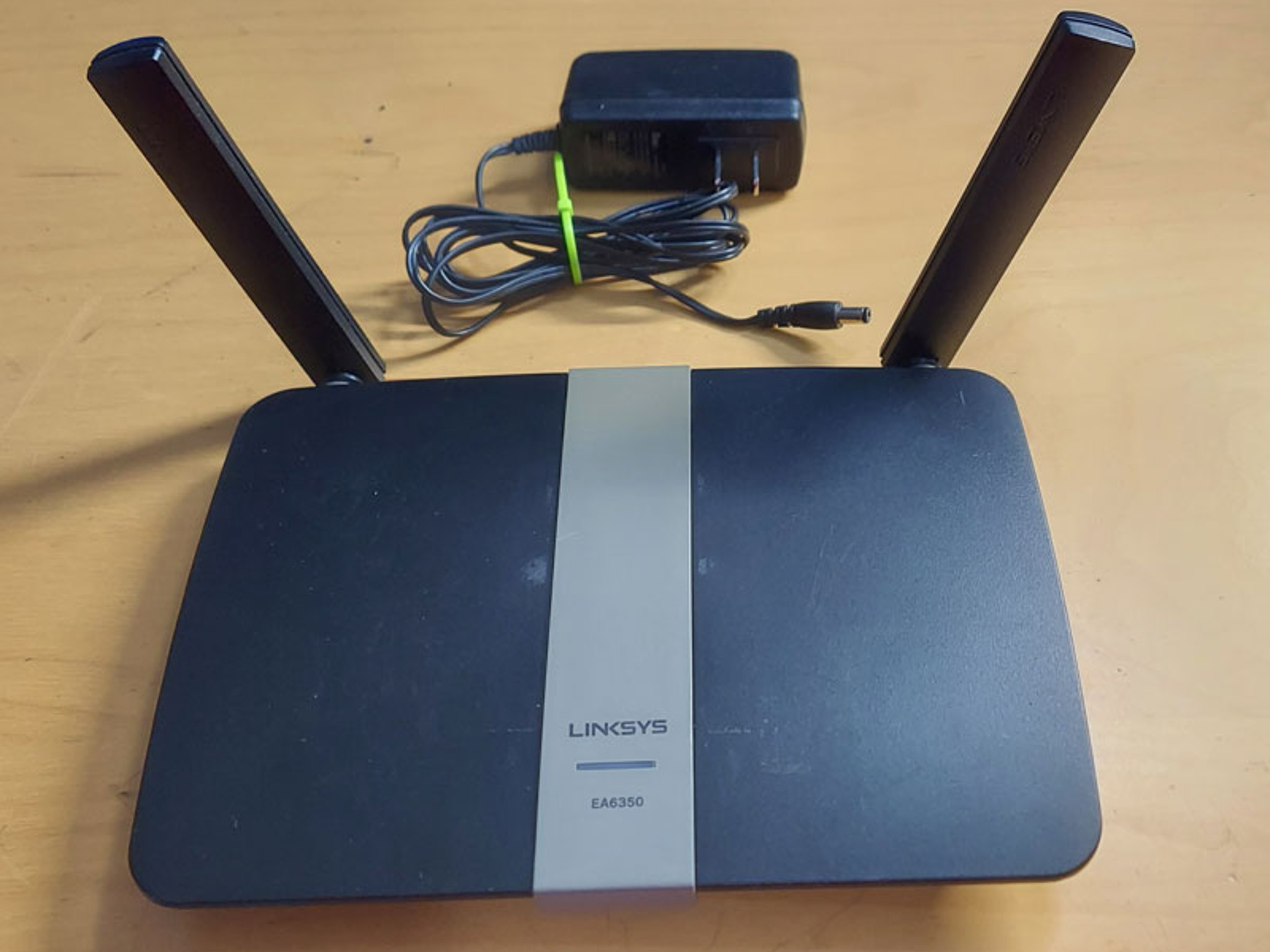 Linksys EA6350 AC1200+ Dual-Band WiFi Gigabit Router 4 Port Switch * TESTED & WORKING *