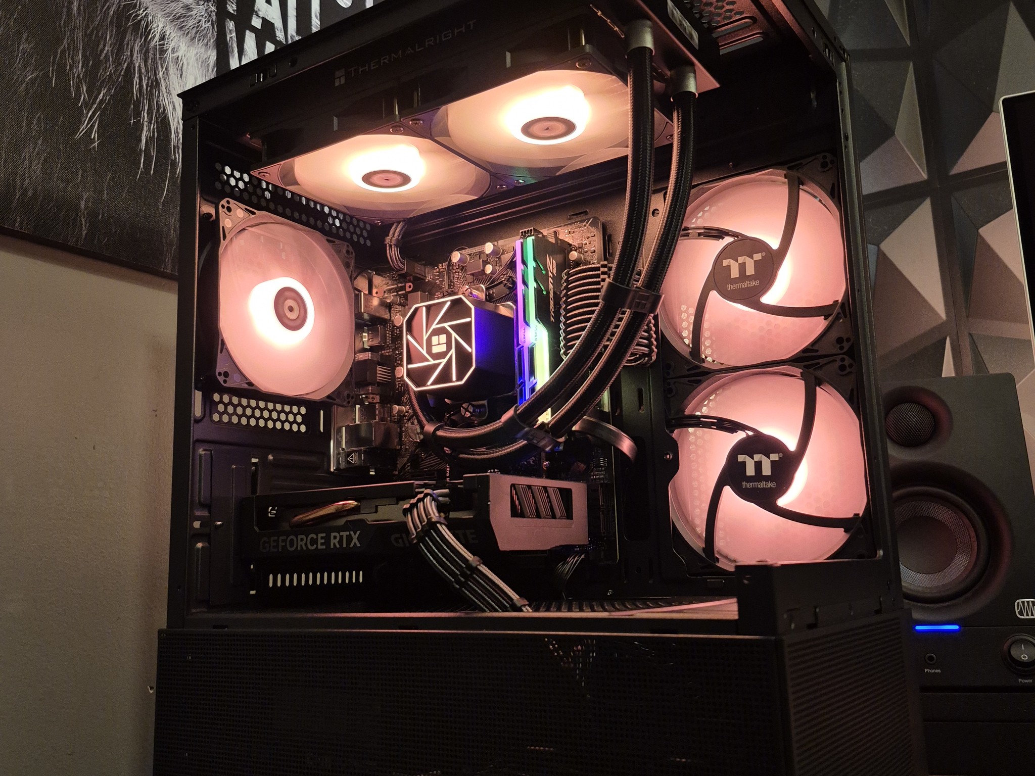 RTX 4060 + RYZEN 5 5600g