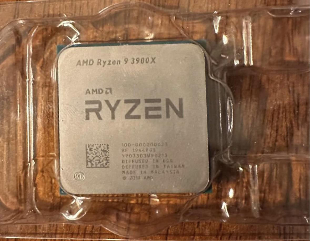 AMD Ryzen 9 3900X