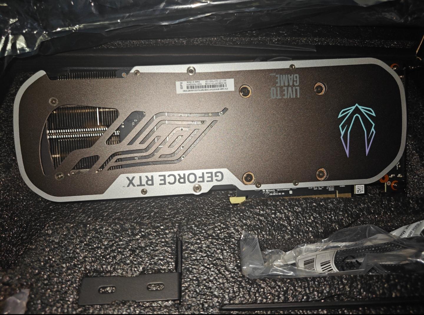 Zotac GAMING Trinity OC GeForce RTX 4070 Ti SUPER